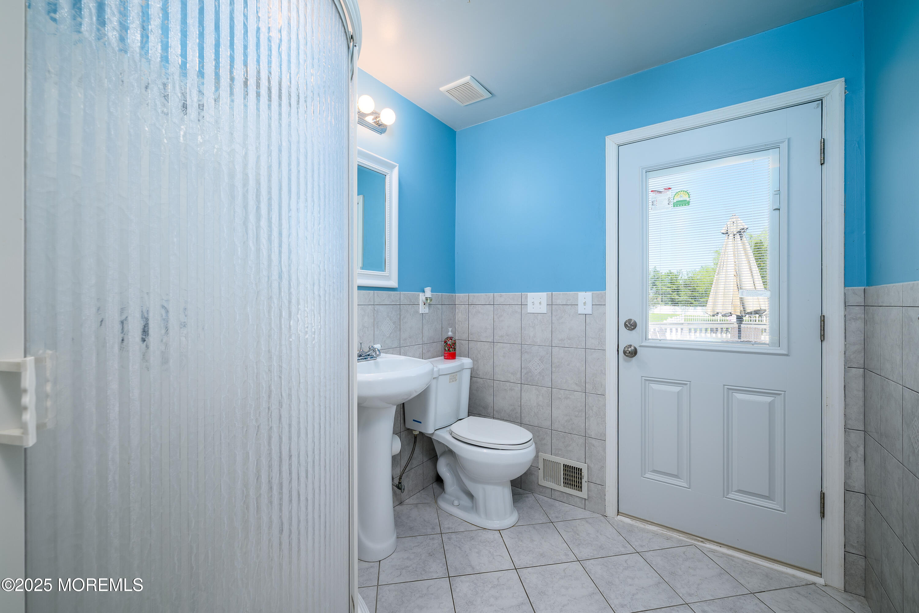 291 Round Hill Drive, Freehold, New Jersey image 23