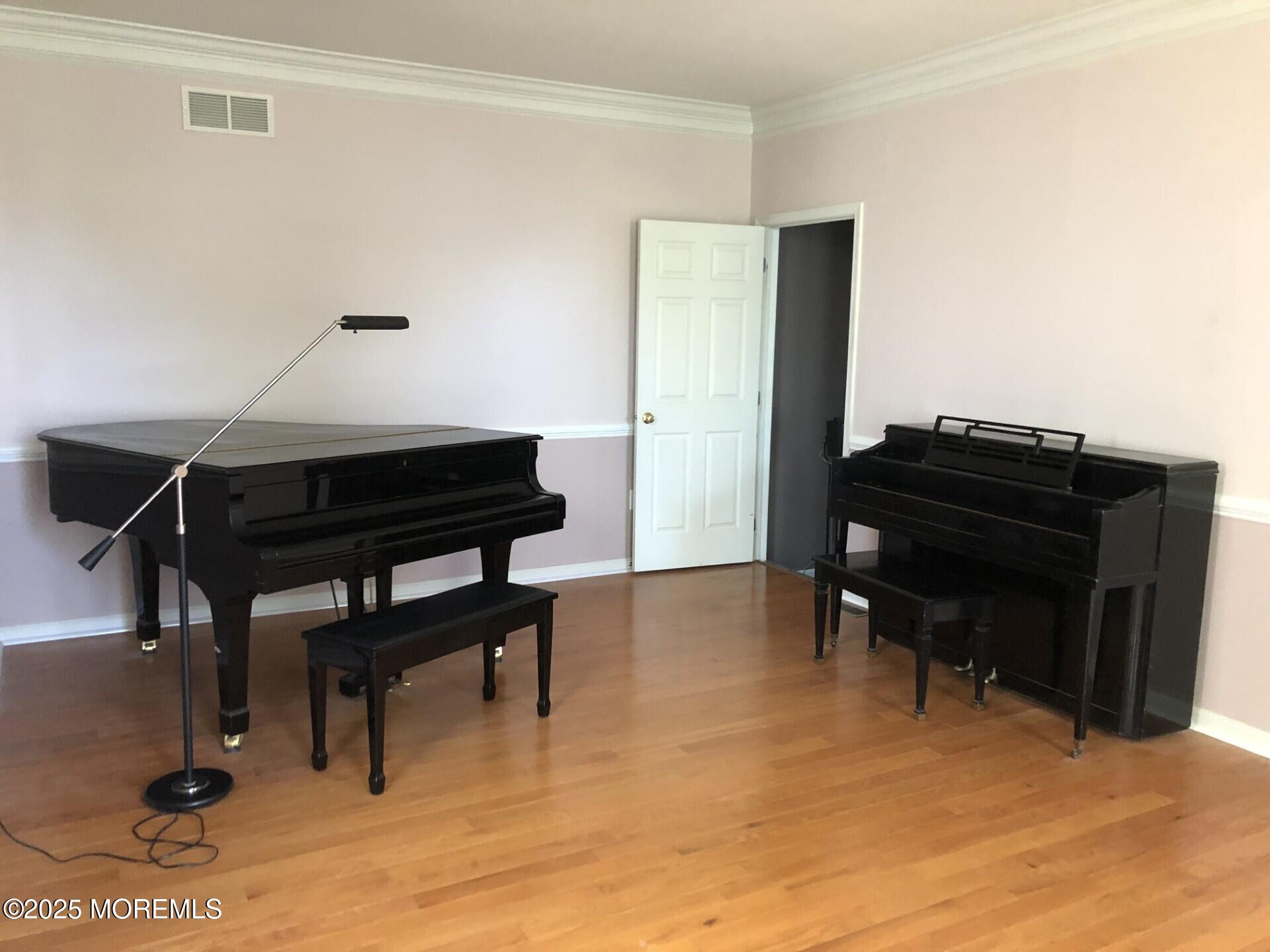 291 Round Hill Drive, Freehold, New Jersey image 12