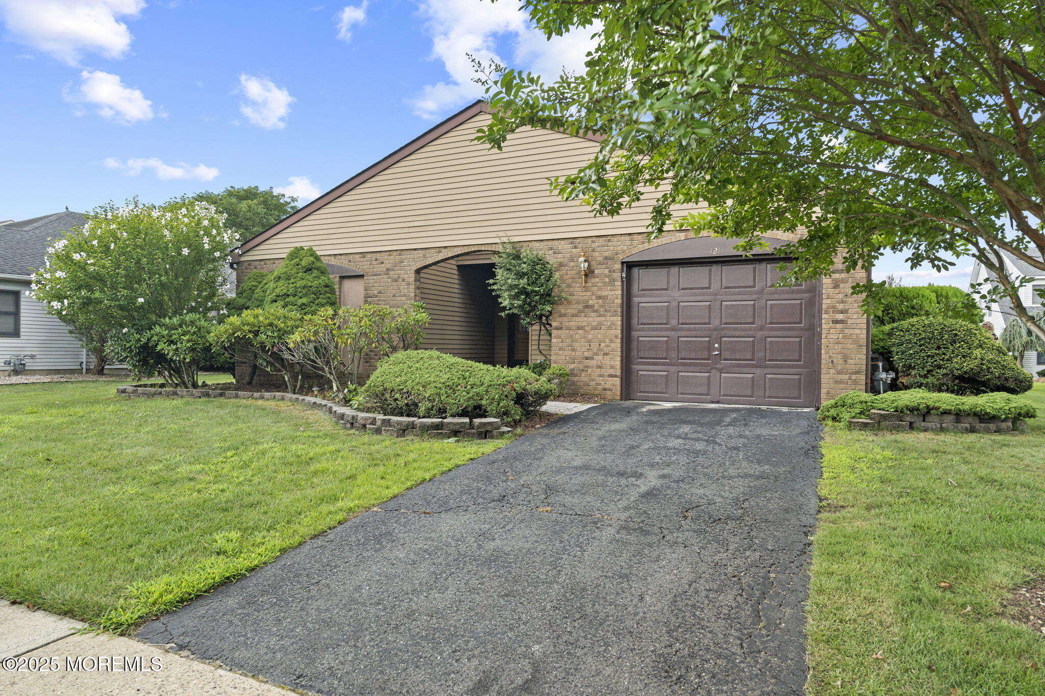 121 Peasley Drive