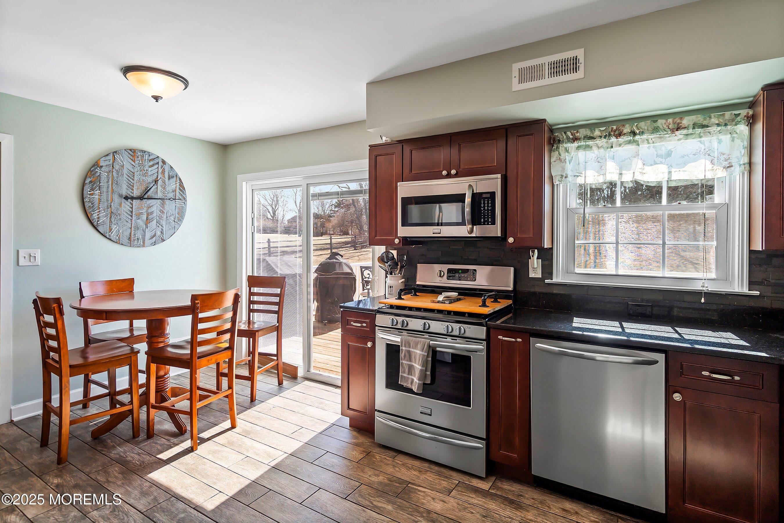1027 Hillcrest Drive, Branchburg, New Jersey image 17