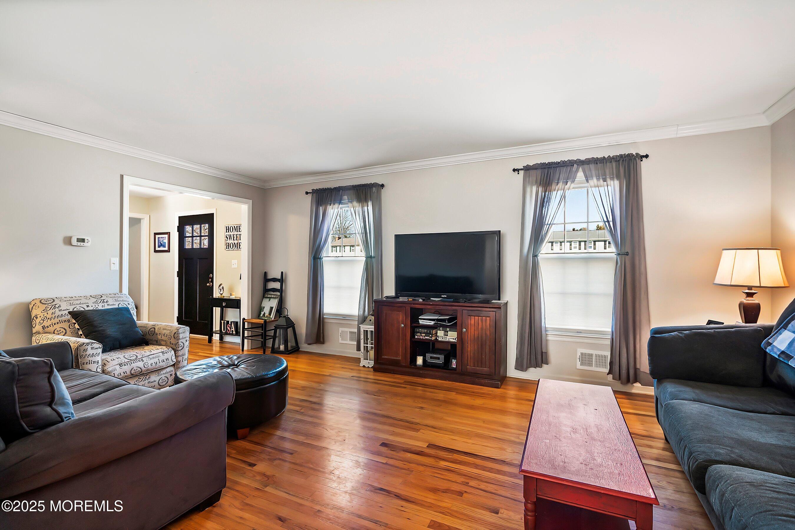 1027 Hillcrest Drive, Branchburg, New Jersey image 13