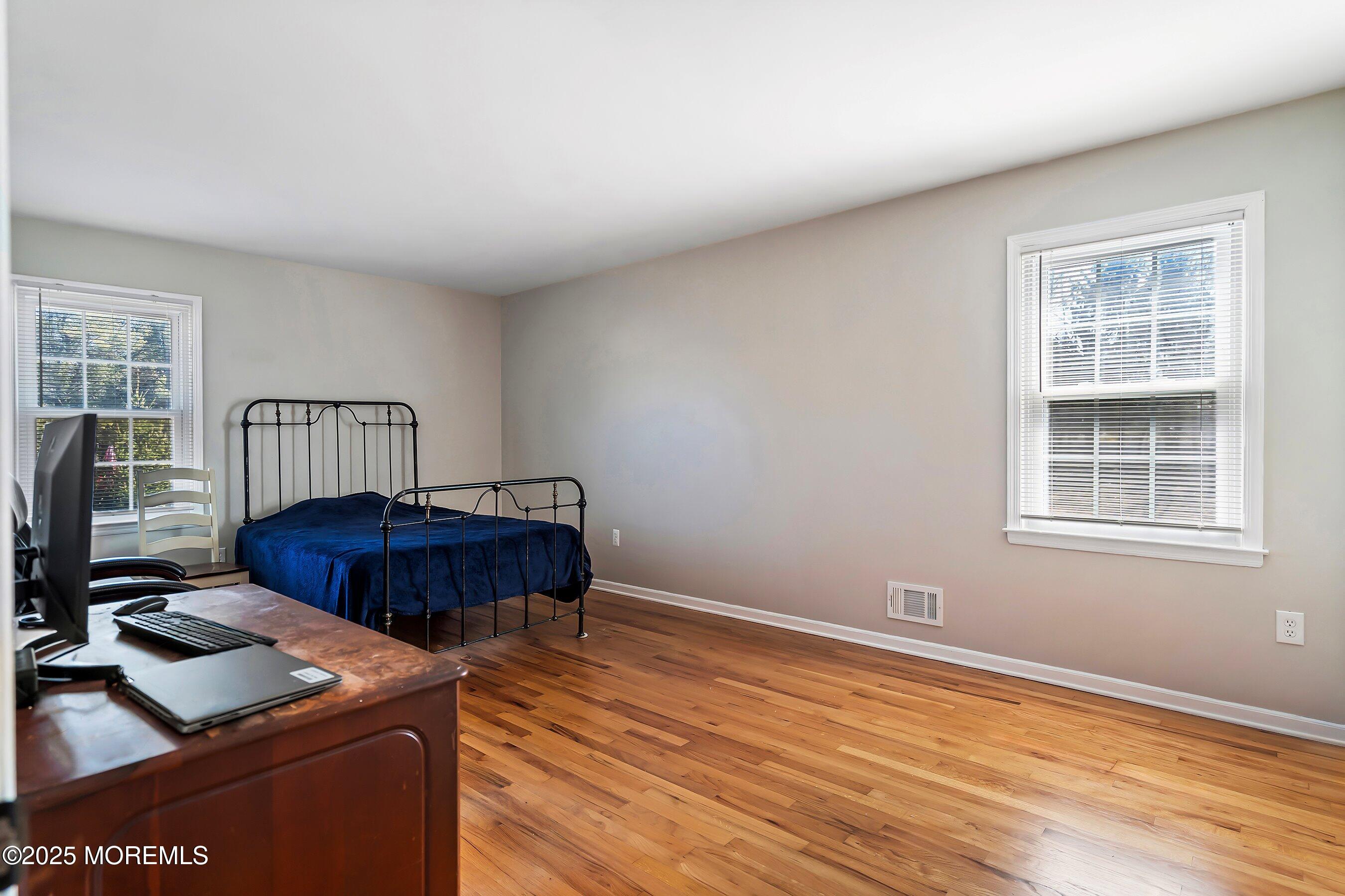 1027 Hillcrest Drive, Branchburg, New Jersey image 25