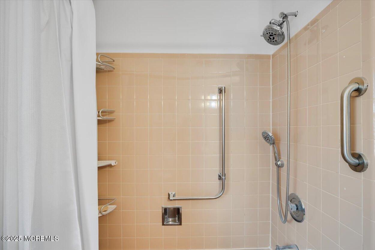 1107A Argyll Circle, Lakewood, New Jersey image 9