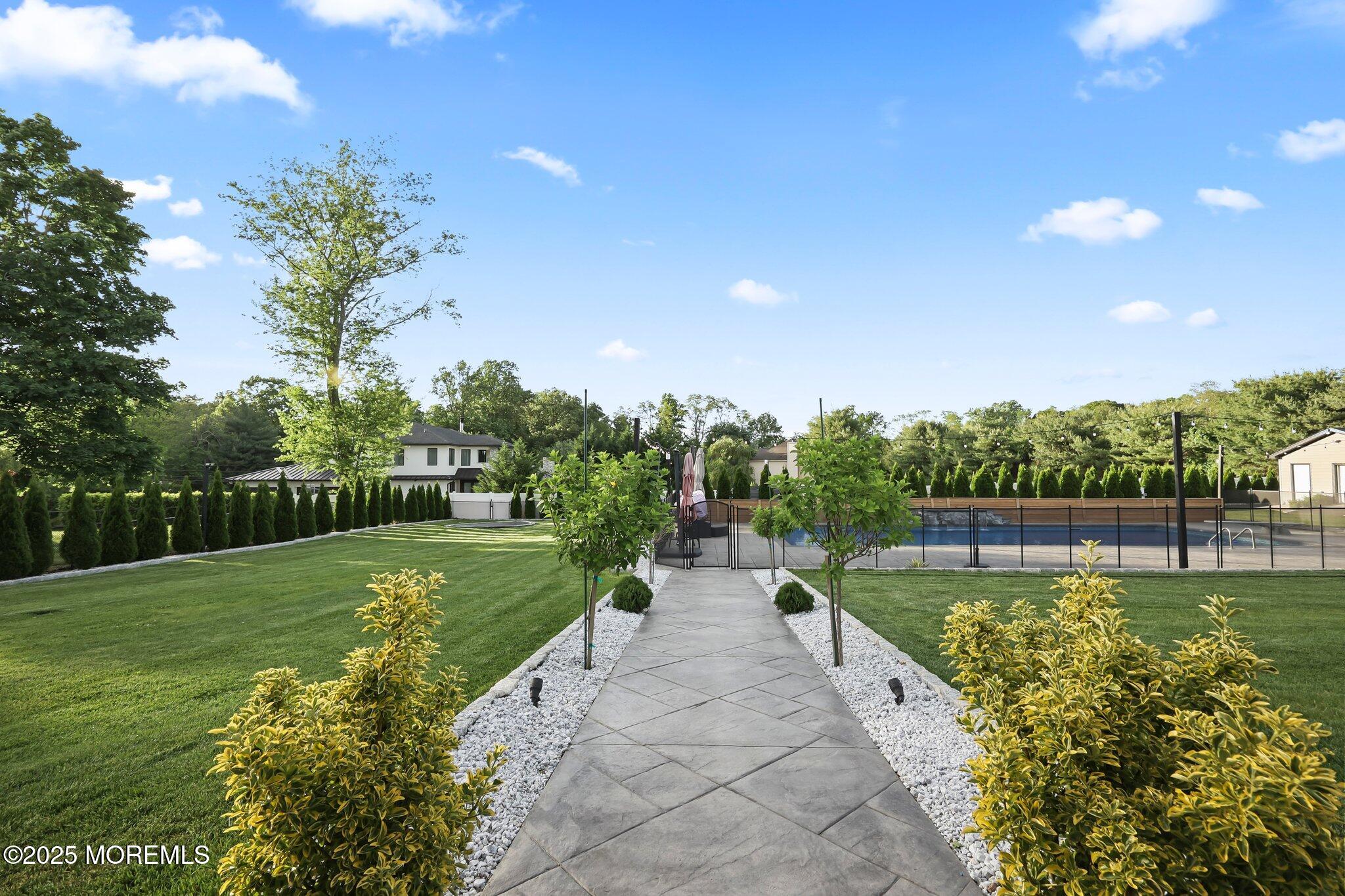 489 E Freehold Road, Freehold, New Jersey image 39