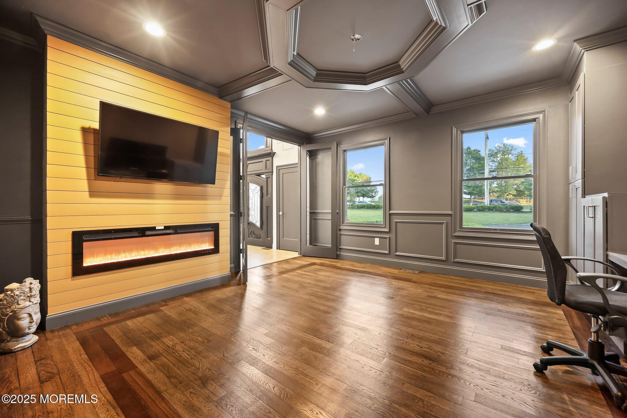 489 E Freehold Road, Freehold, New Jersey image 18