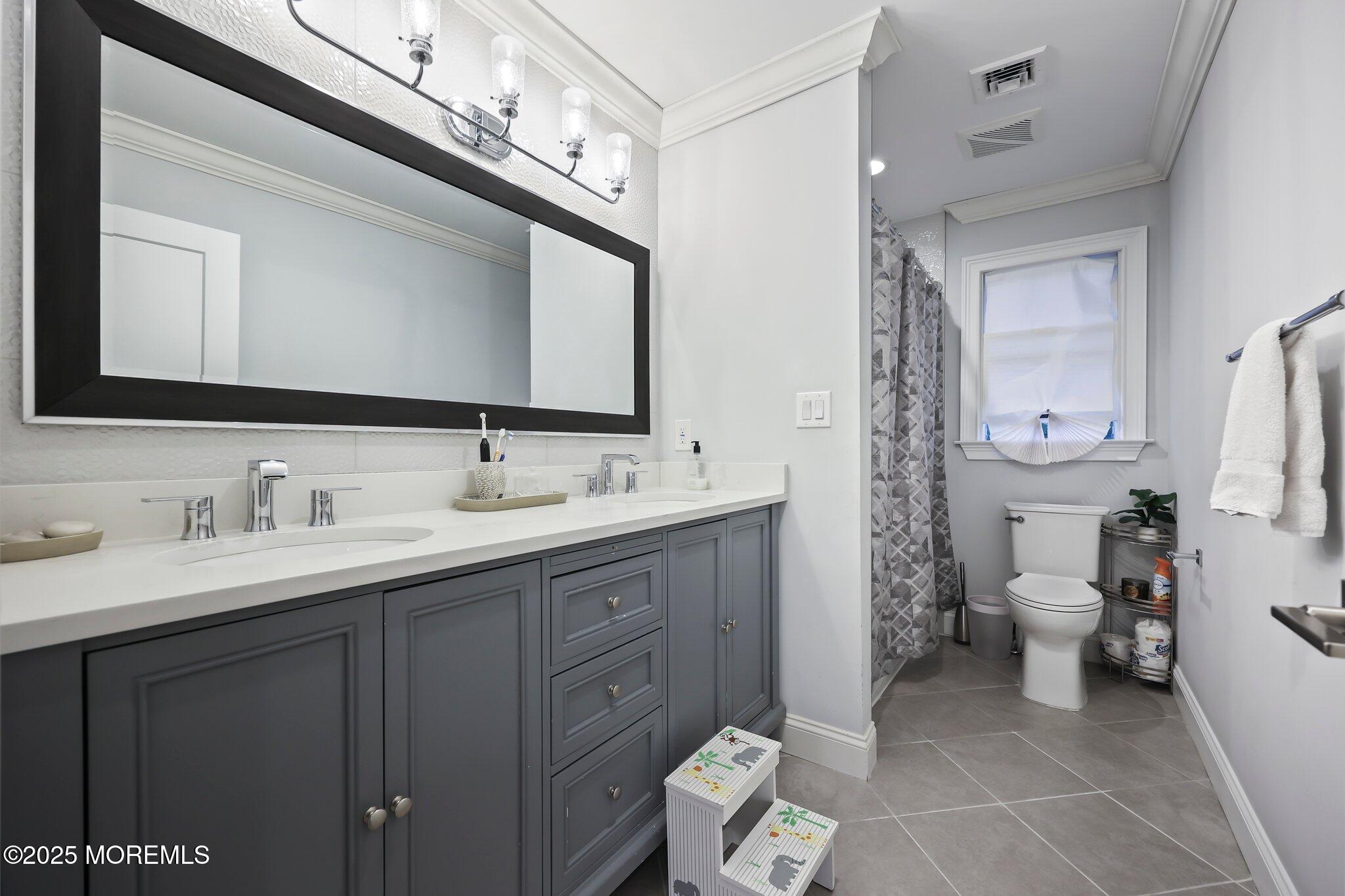 489 E Freehold Road, Freehold, New Jersey image 30