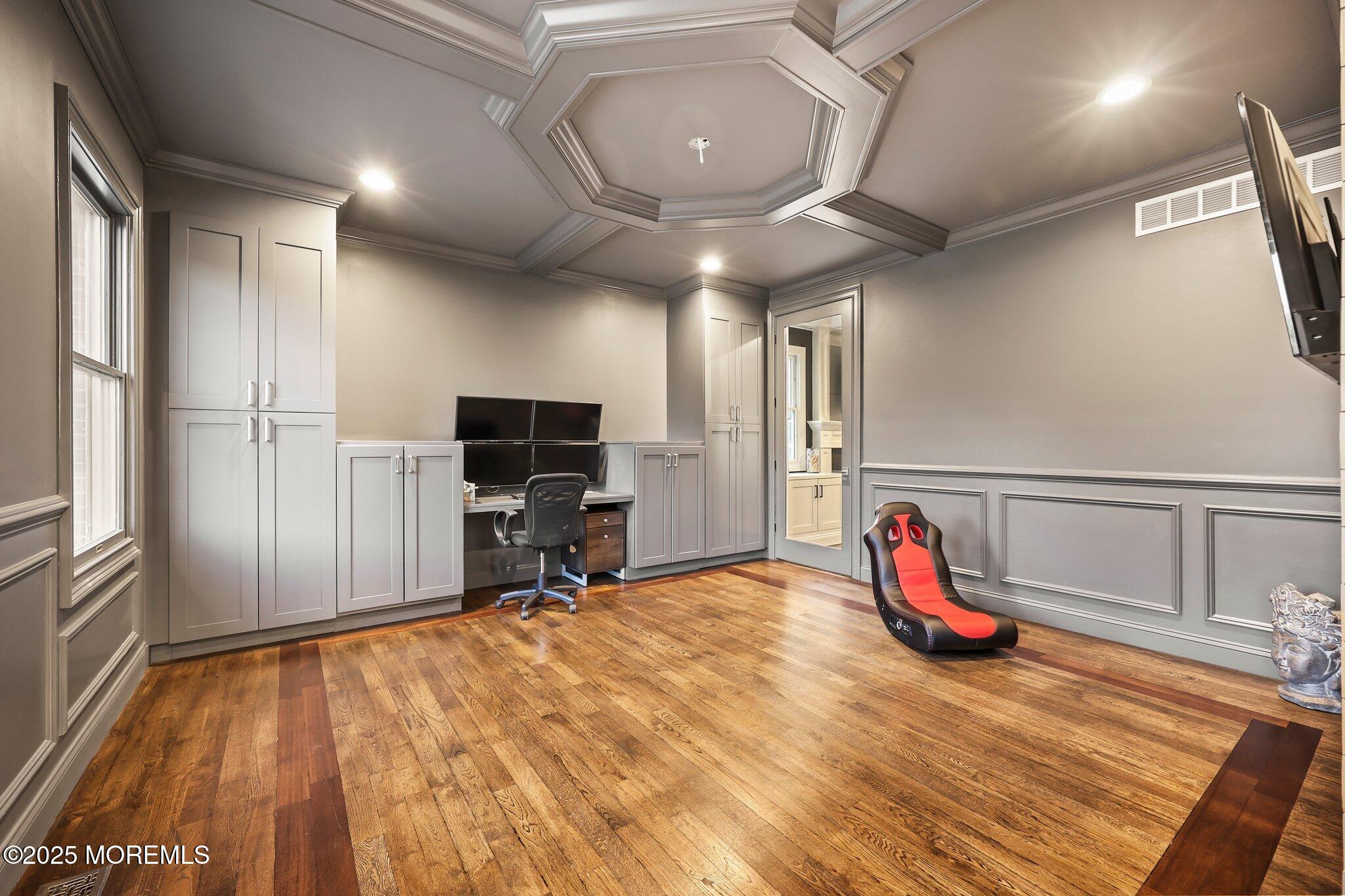 489 E Freehold Road, Freehold, New Jersey image 17