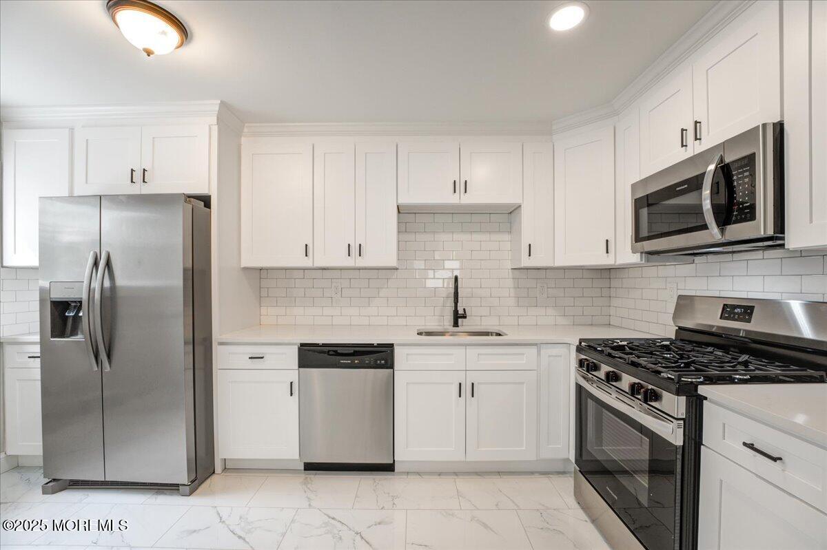 20 Oregon Avenue, Hazlet, New Jersey image 2