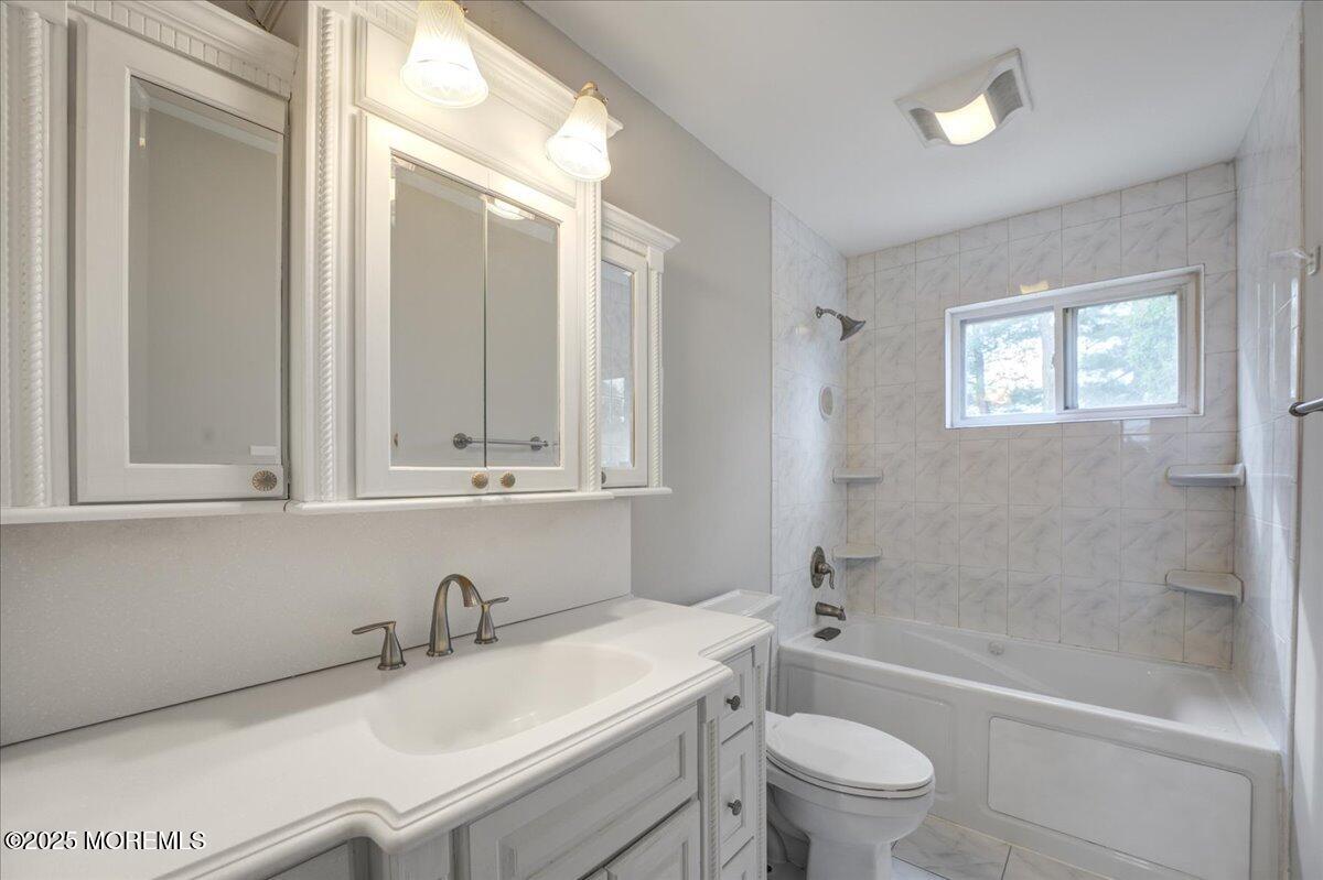 20 Oregon Avenue, Hazlet, New Jersey image 13