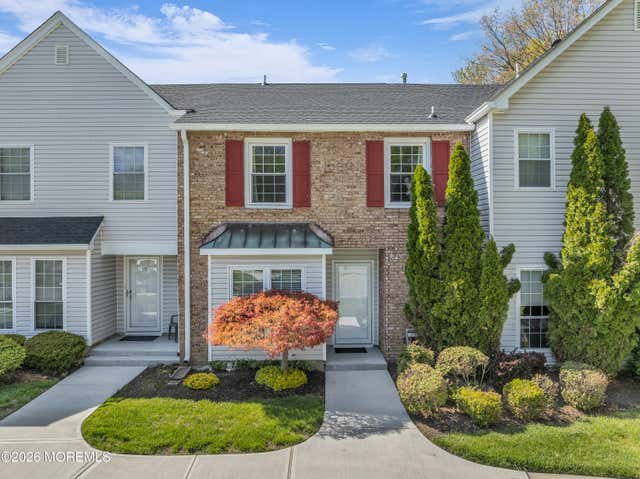 16 Vassar Place