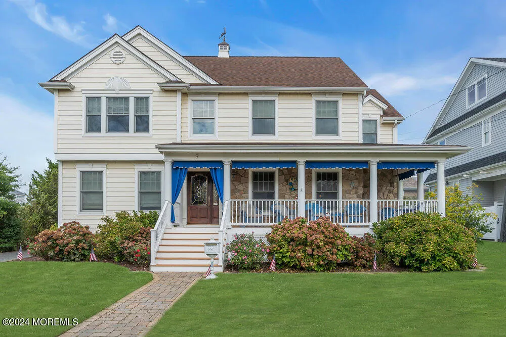 Monmouth Beach, New Jersey 07750, United States, 5 Bedrooms Bedrooms, ,4 BathroomsBathrooms,Residential,Active,99988