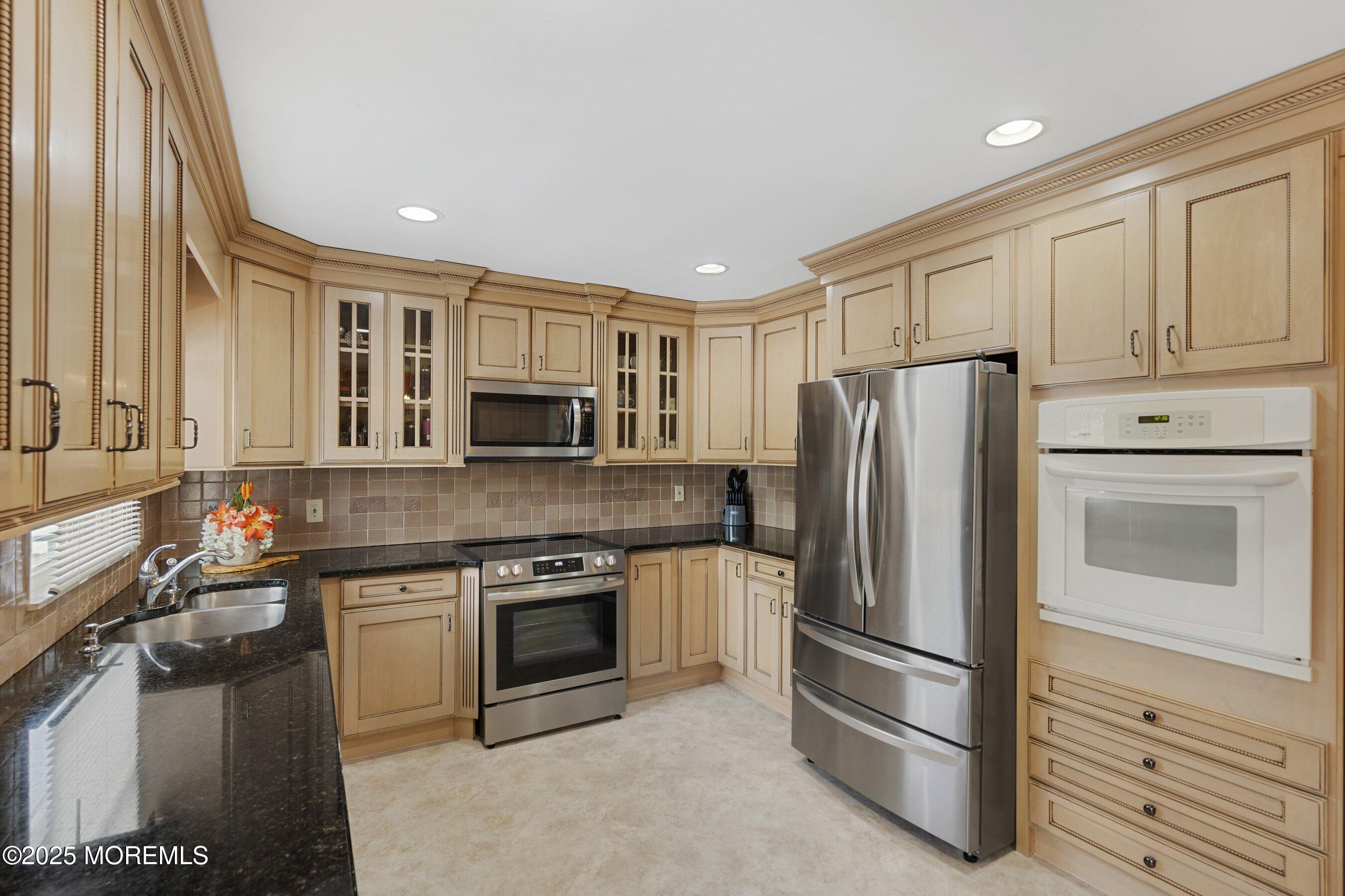 570 Forest Hills Parkway, Bayville, New Jersey image 13