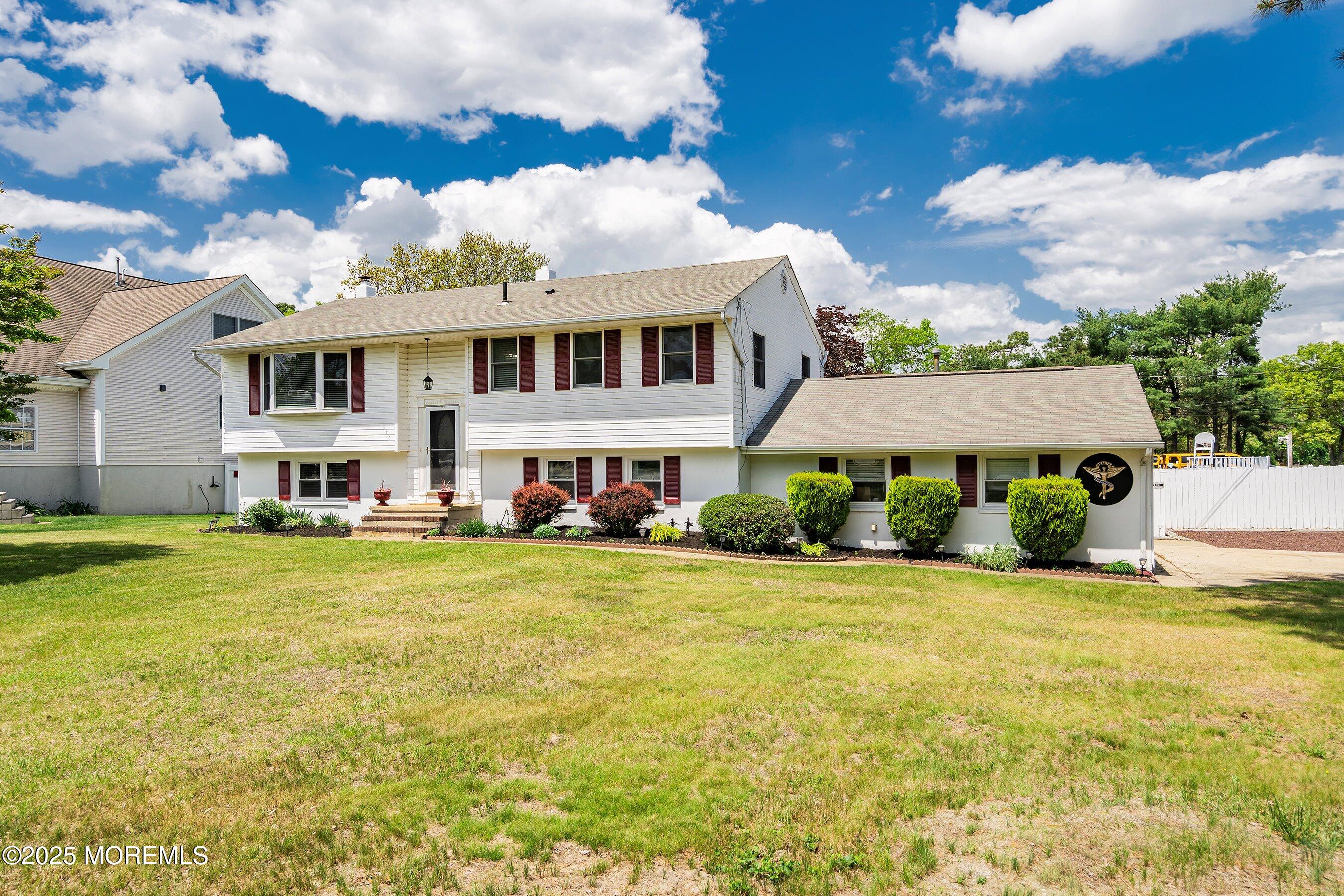 570 Forest Hills Parkway, Bayville, New Jersey image 1