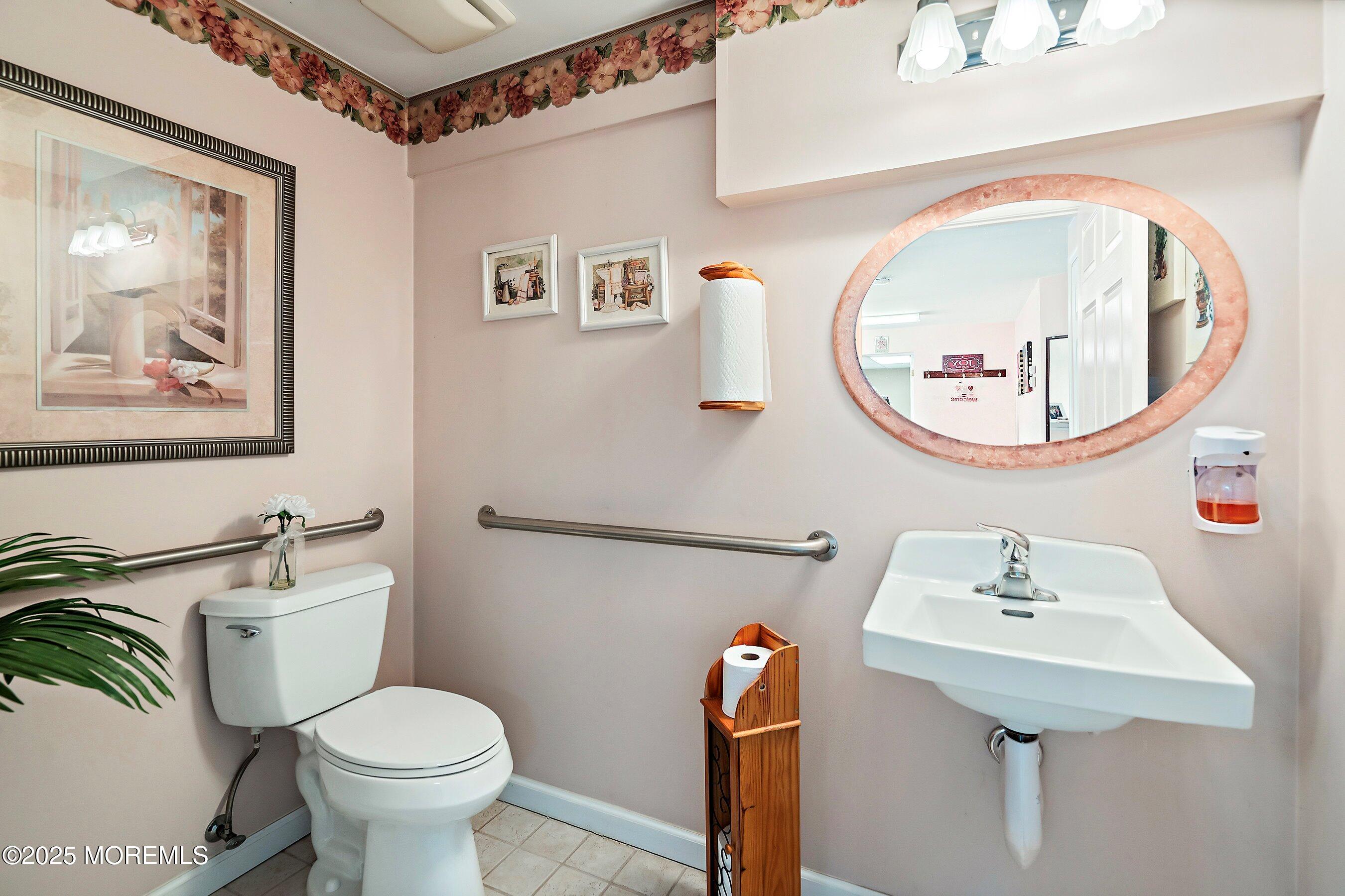 570 Forest Hills Parkway, Bayville, New Jersey image 43