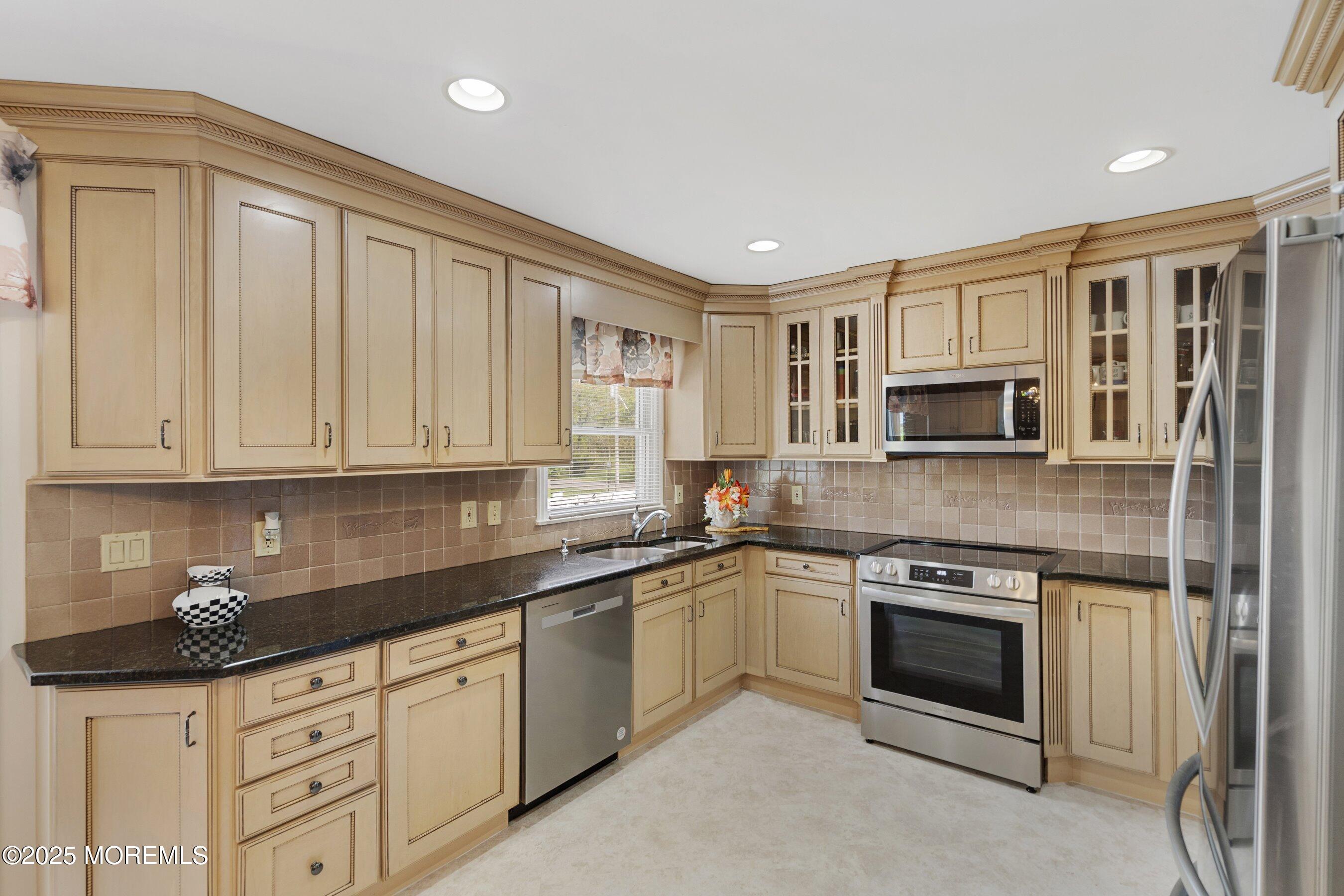 570 Forest Hills Parkway, Bayville, New Jersey image 11