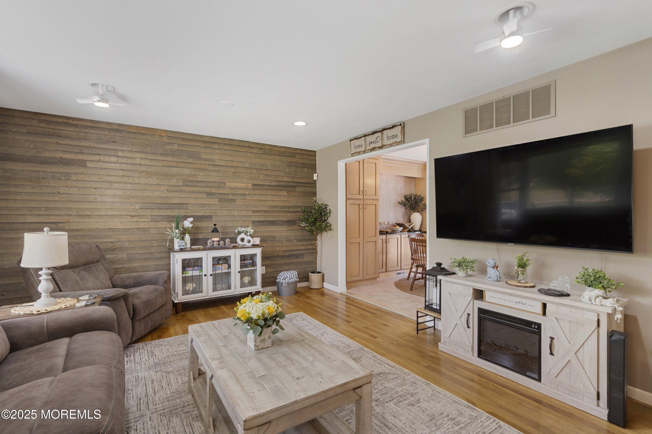 570 Forest Hills Parkway, Bayville, New Jersey image 7