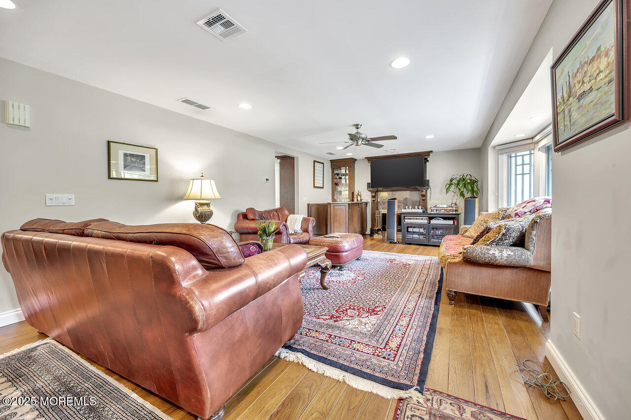 20 Cypress Lane, Matawan, New Jersey image 8