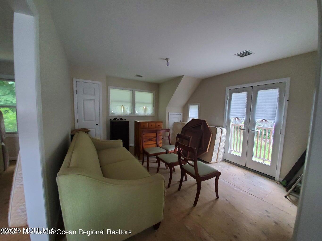 92 Compton Street, Belford, New Jersey image 18