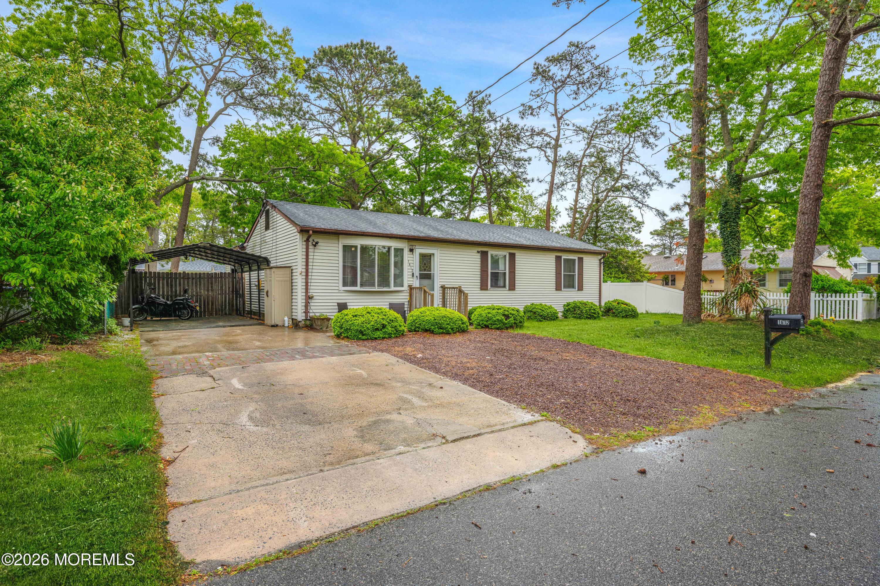 1612 Fanwood Road