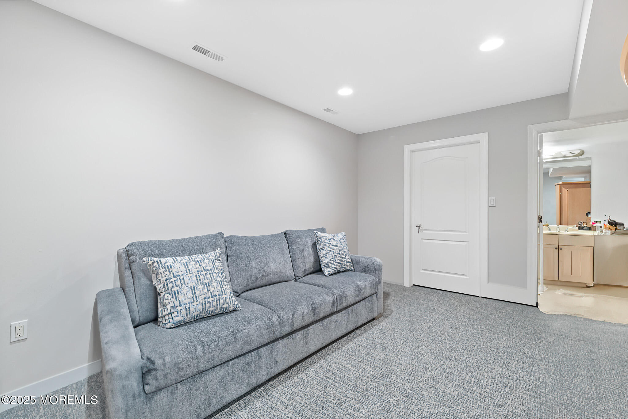 17 Riviera Drive, Long Branch, New Jersey image 33