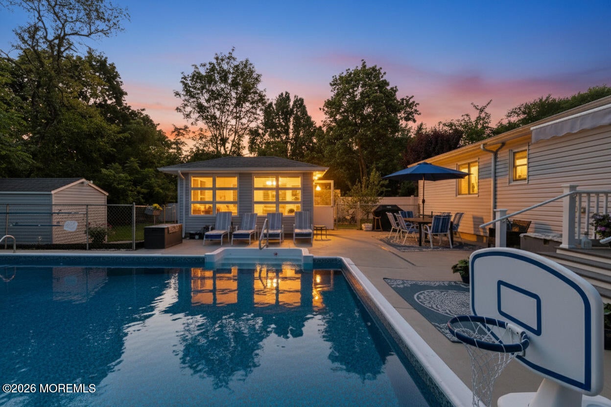 1614 Rogers Court