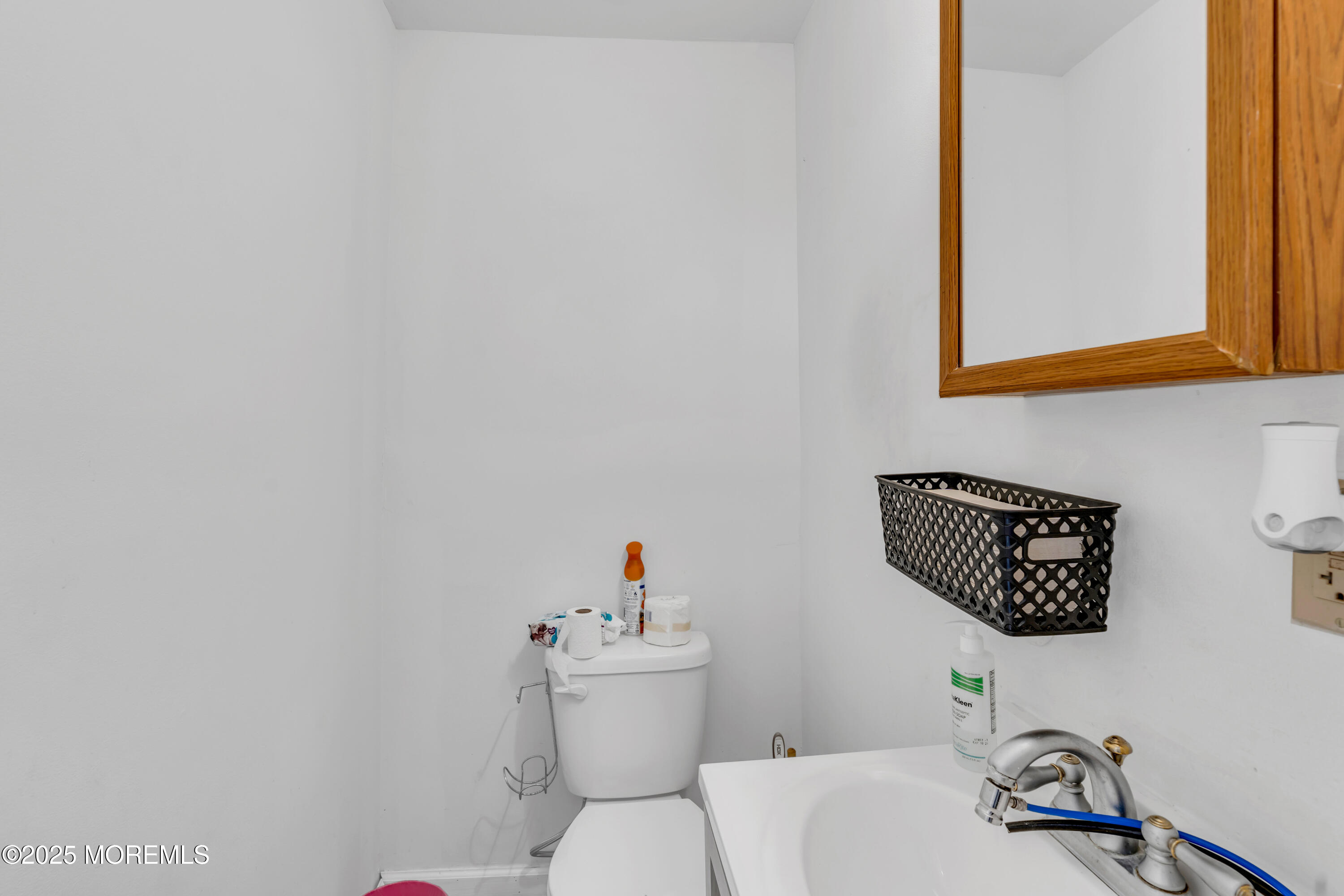 24 Monmouth Avenue, Freehold, New Jersey image 6