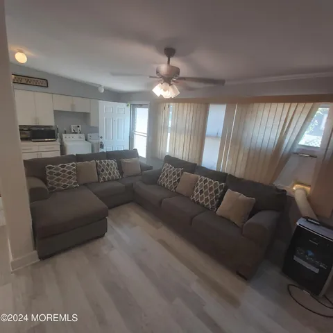 MLS: 22428338