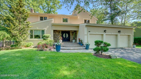 Homes For Sale - 46 Thomas Drive<br/> Manalapan, NJ 07726