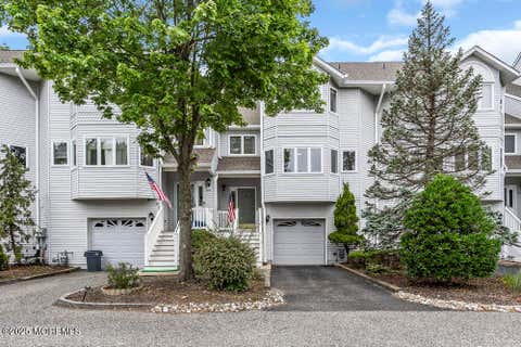 Condo For Sale - 203 Muskflower Court<br/> Toms River, NJ 08753