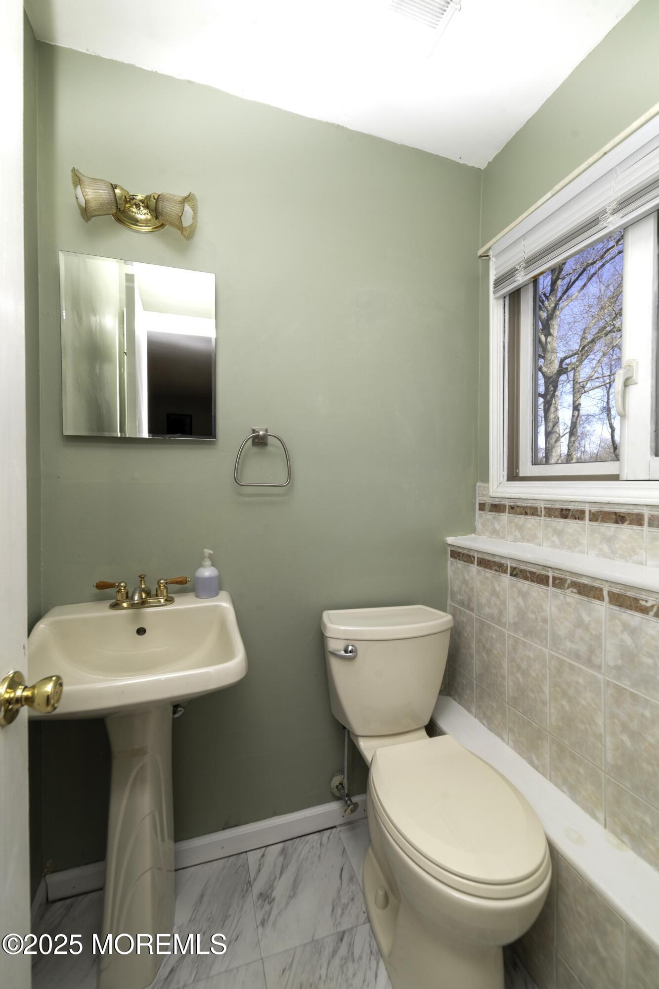 10 Danemar Drive, Middletown, New Jersey image 19