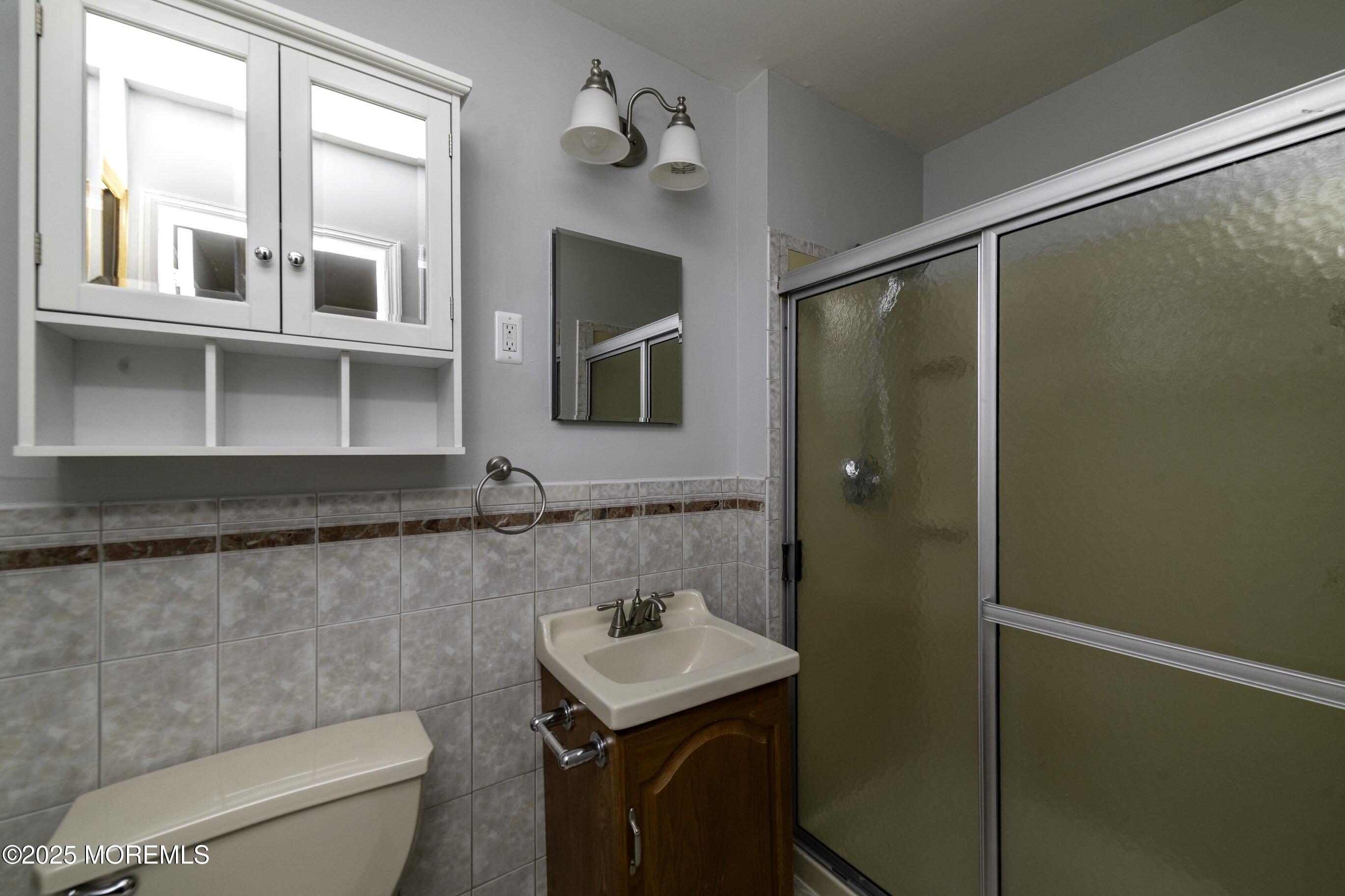 10 Danemar Drive, Middletown, New Jersey image 12