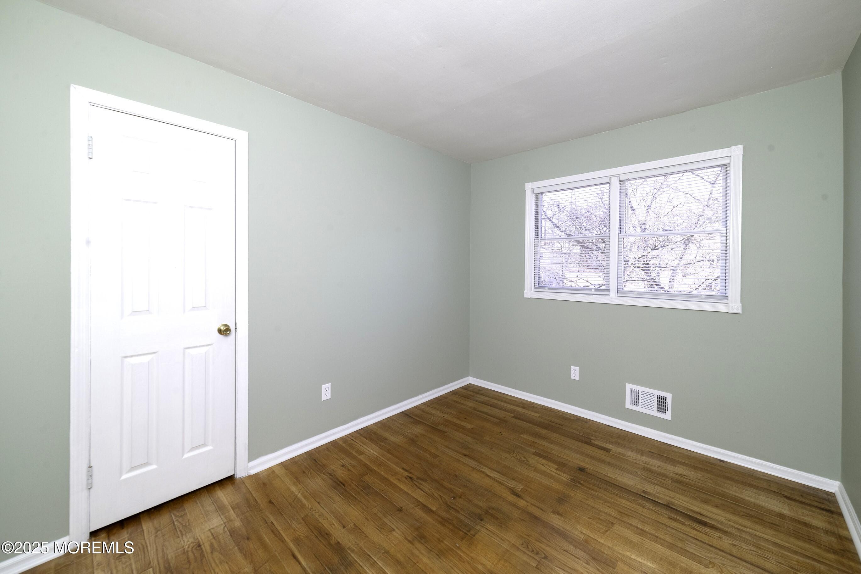 10 Danemar Drive, Middletown, New Jersey image 13