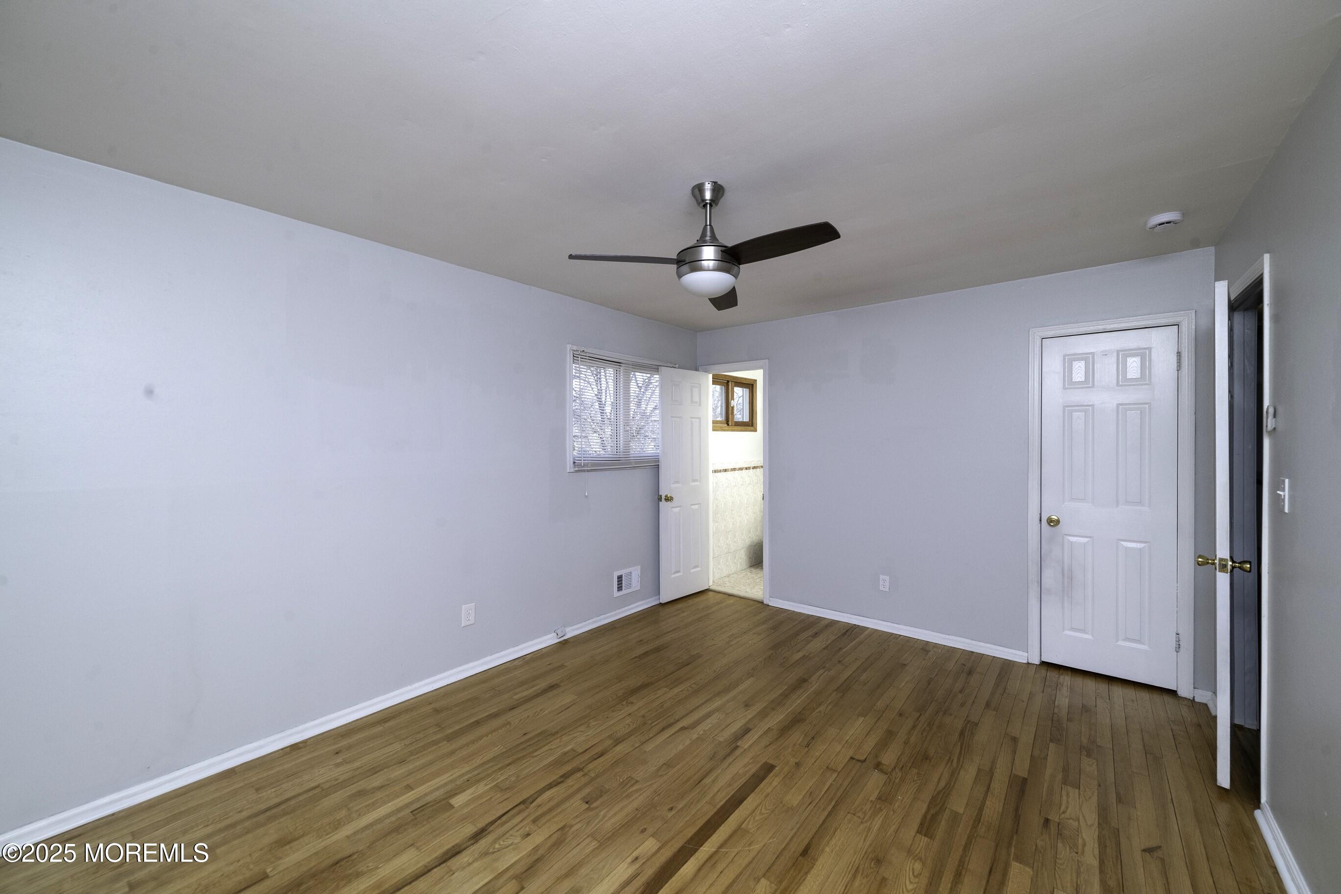10 Danemar Drive, Middletown, New Jersey image 9