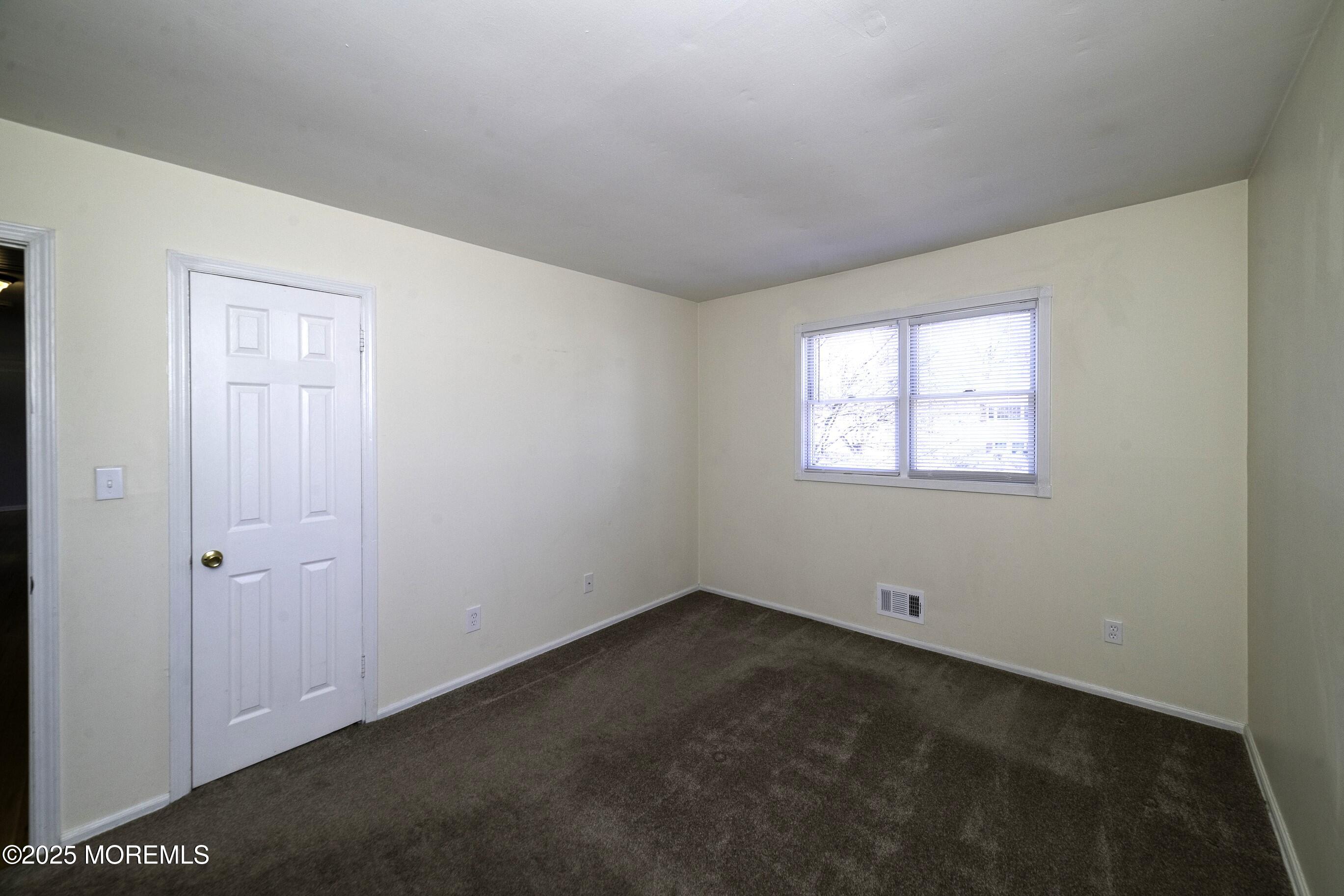 10 Danemar Drive, Middletown, New Jersey image 14