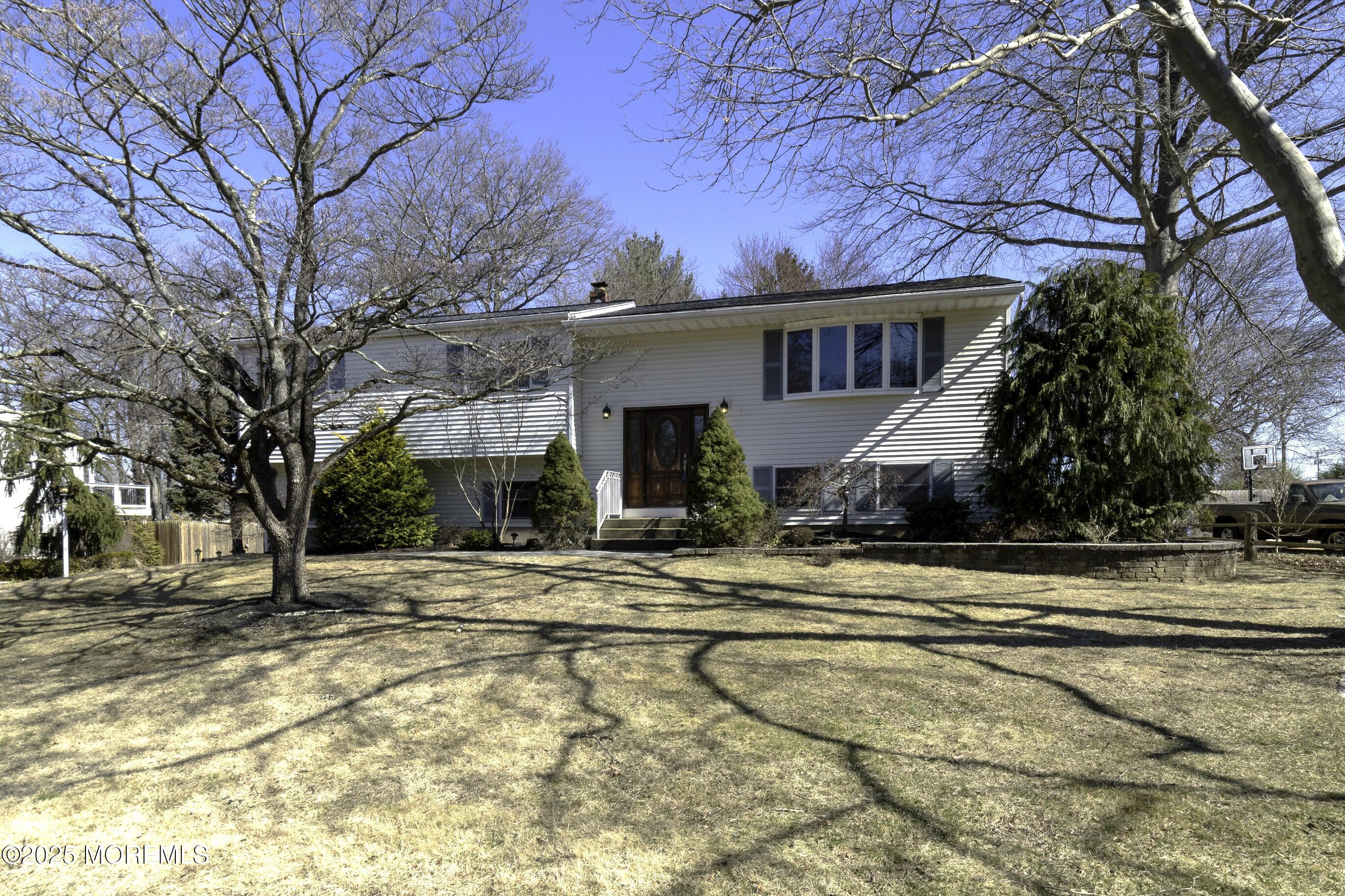 10 Danemar Drive, Middletown, New Jersey image 1