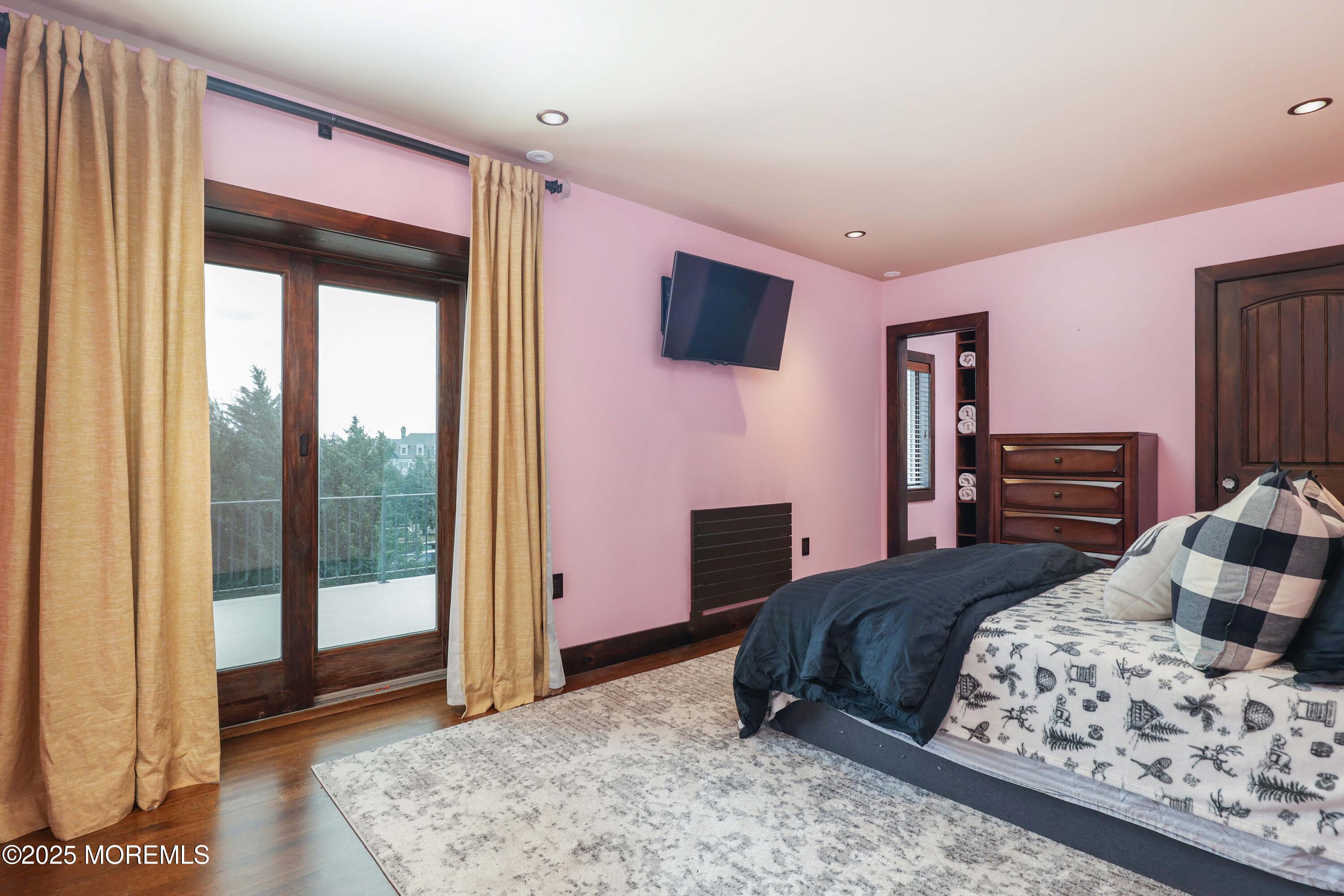 553 Conover Avenue, Red Bank, New Jersey image 28