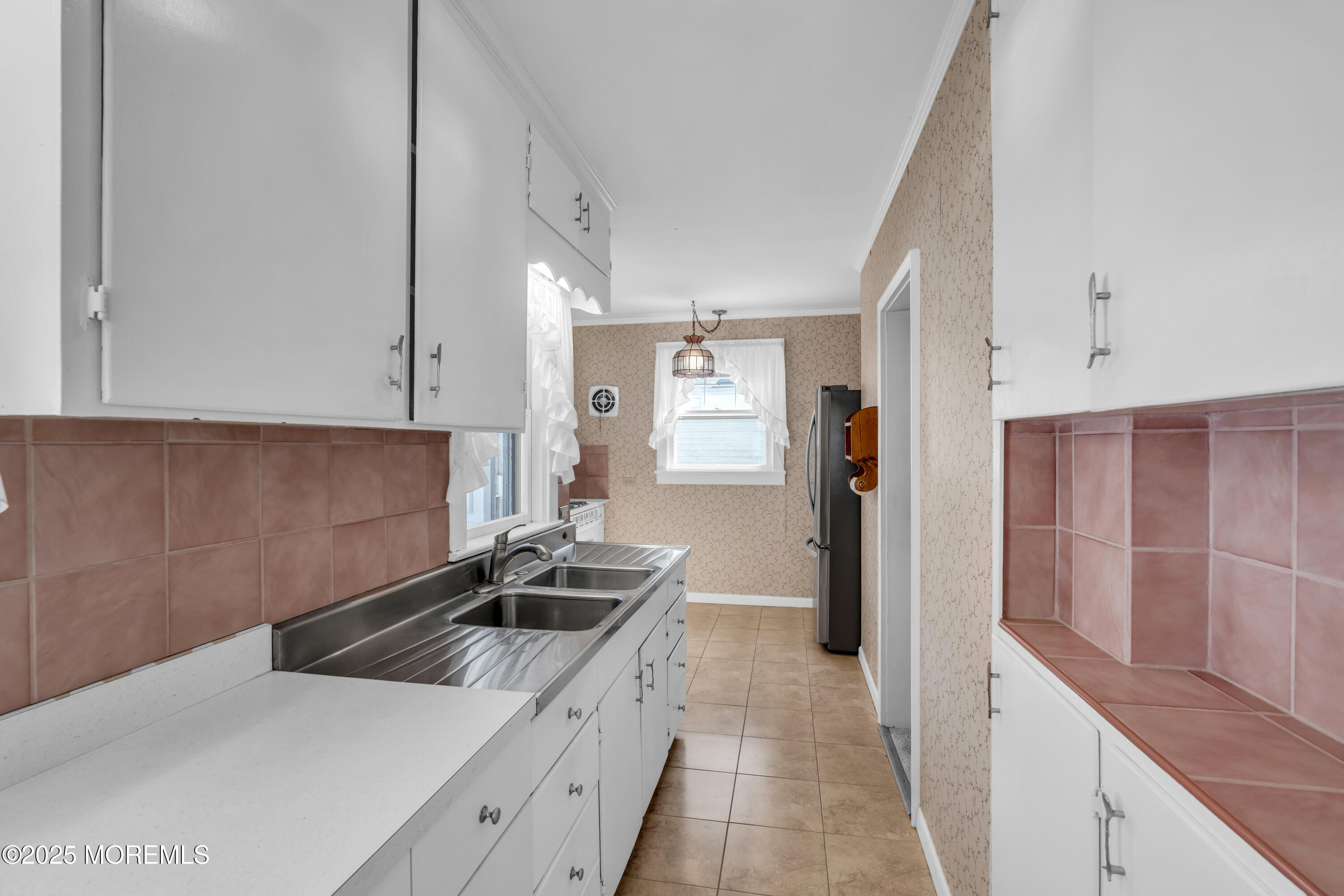 27 Tindall Road, Middletown, New Jersey image 15