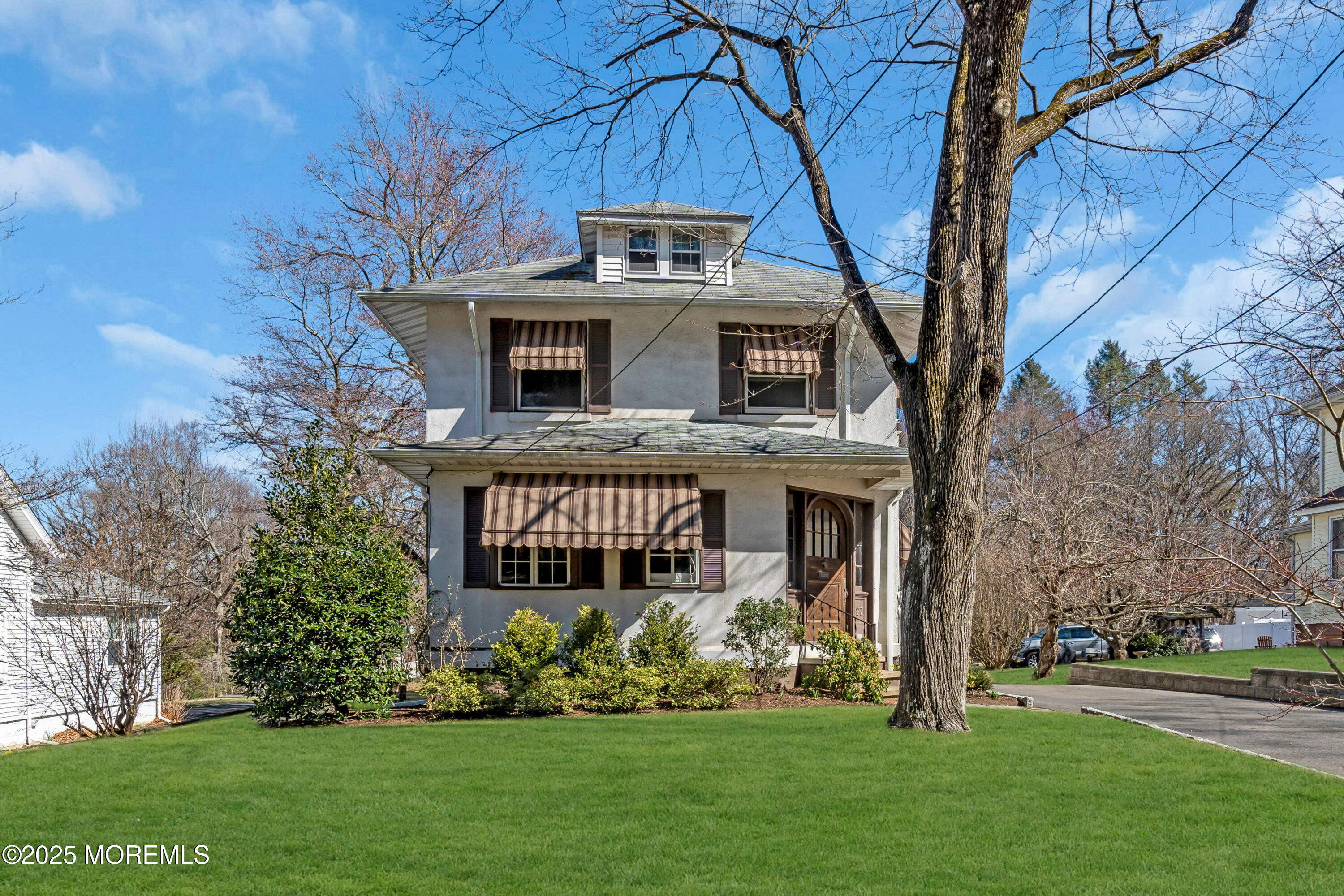 27 Tindall Road, Middletown, New Jersey image 1