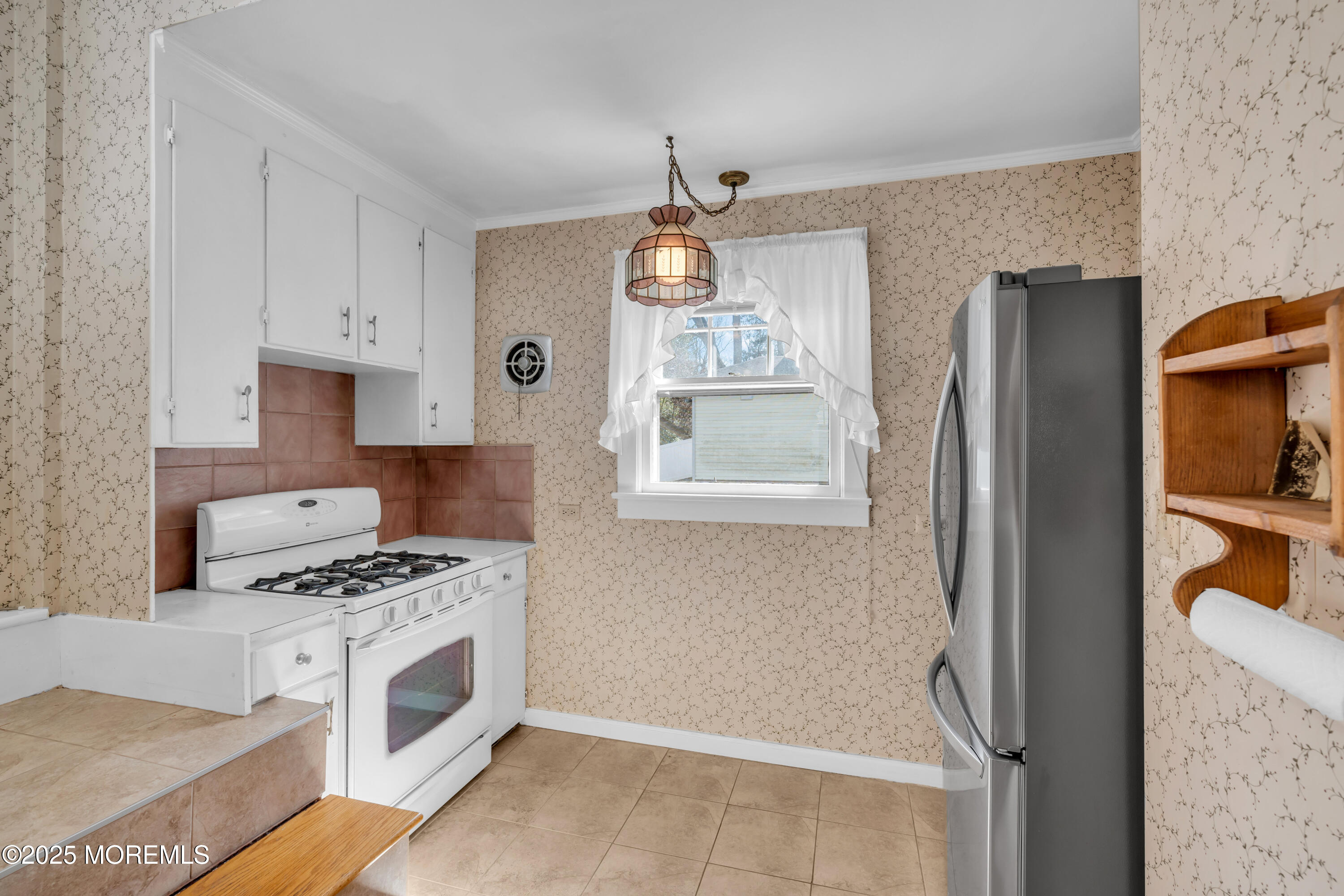 27 Tindall Road, Middletown, New Jersey image 14