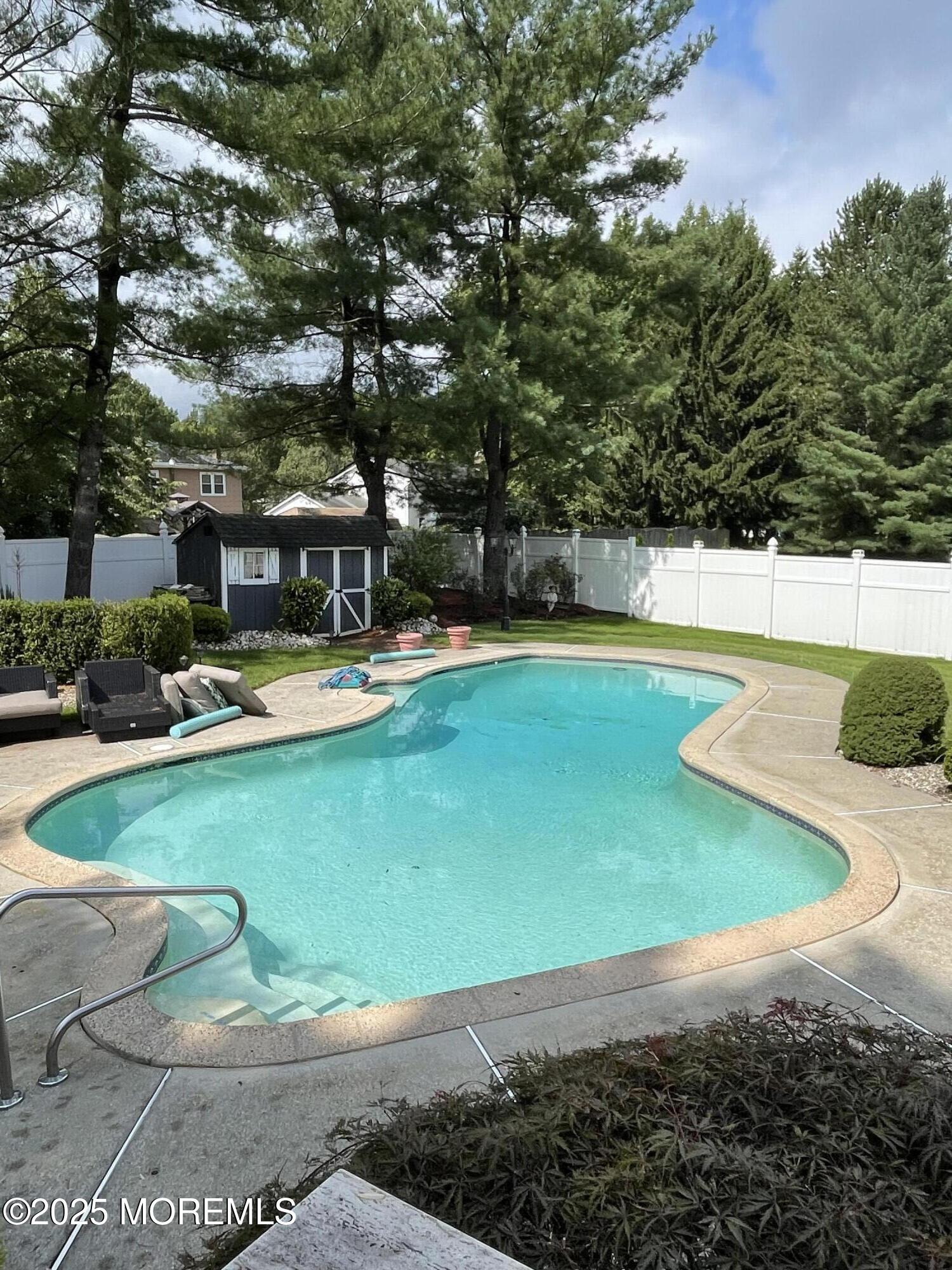 11 Elizabeth Place, Manalapan, New Jersey image 37