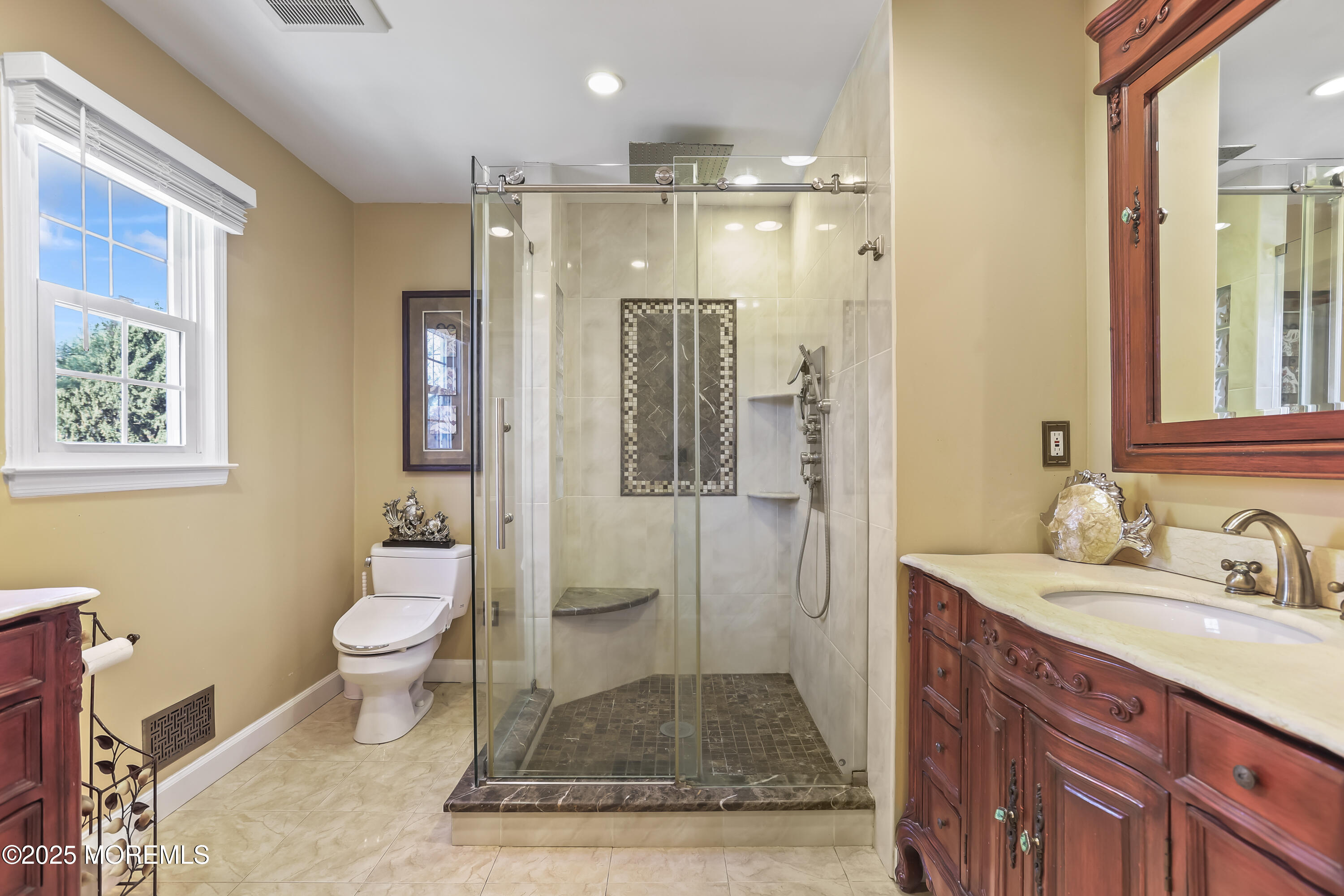 11 Elizabeth Place, Manalapan, New Jersey image 23