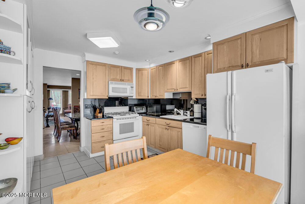 68 Ambassador Drive, Red Bank, New Jersey image 20