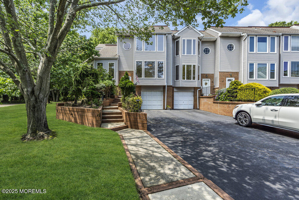 68 Ambassador Drive