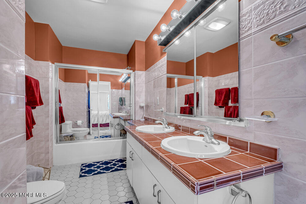 68 Ambassador Drive, Red Bank, New Jersey image 39