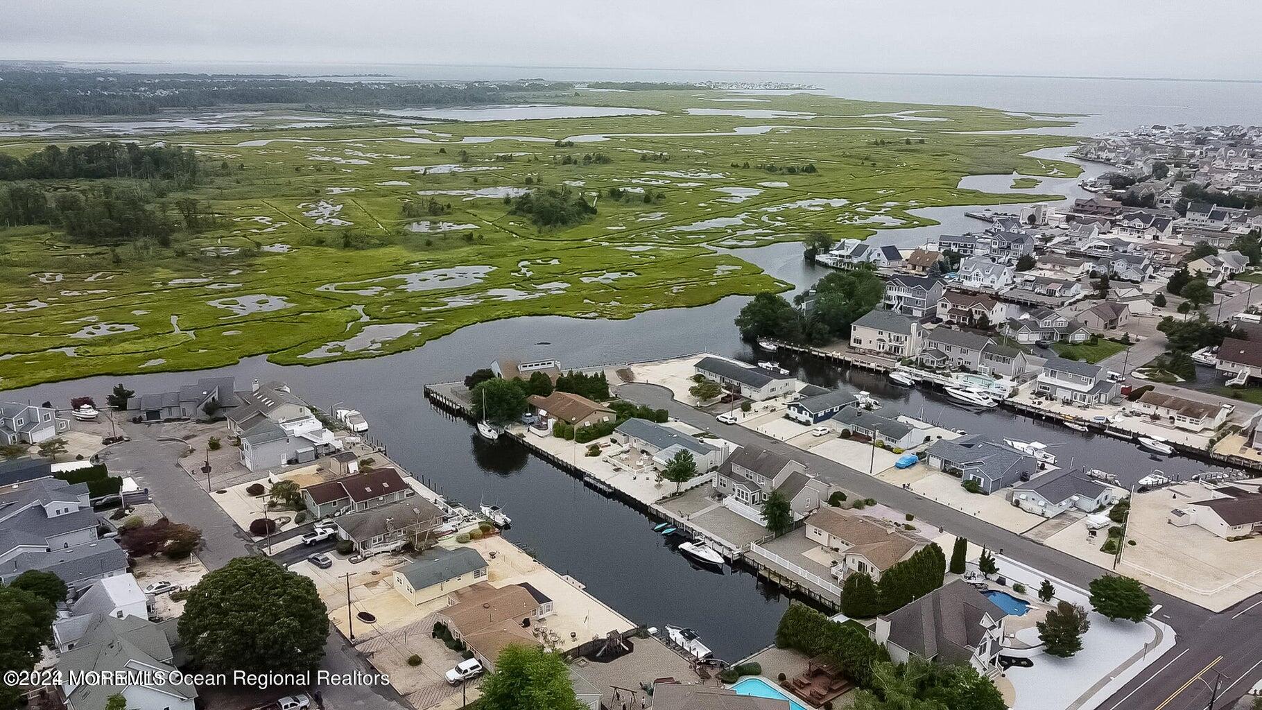 719 Roanoke Drive, Forked River, New Jersey image 48