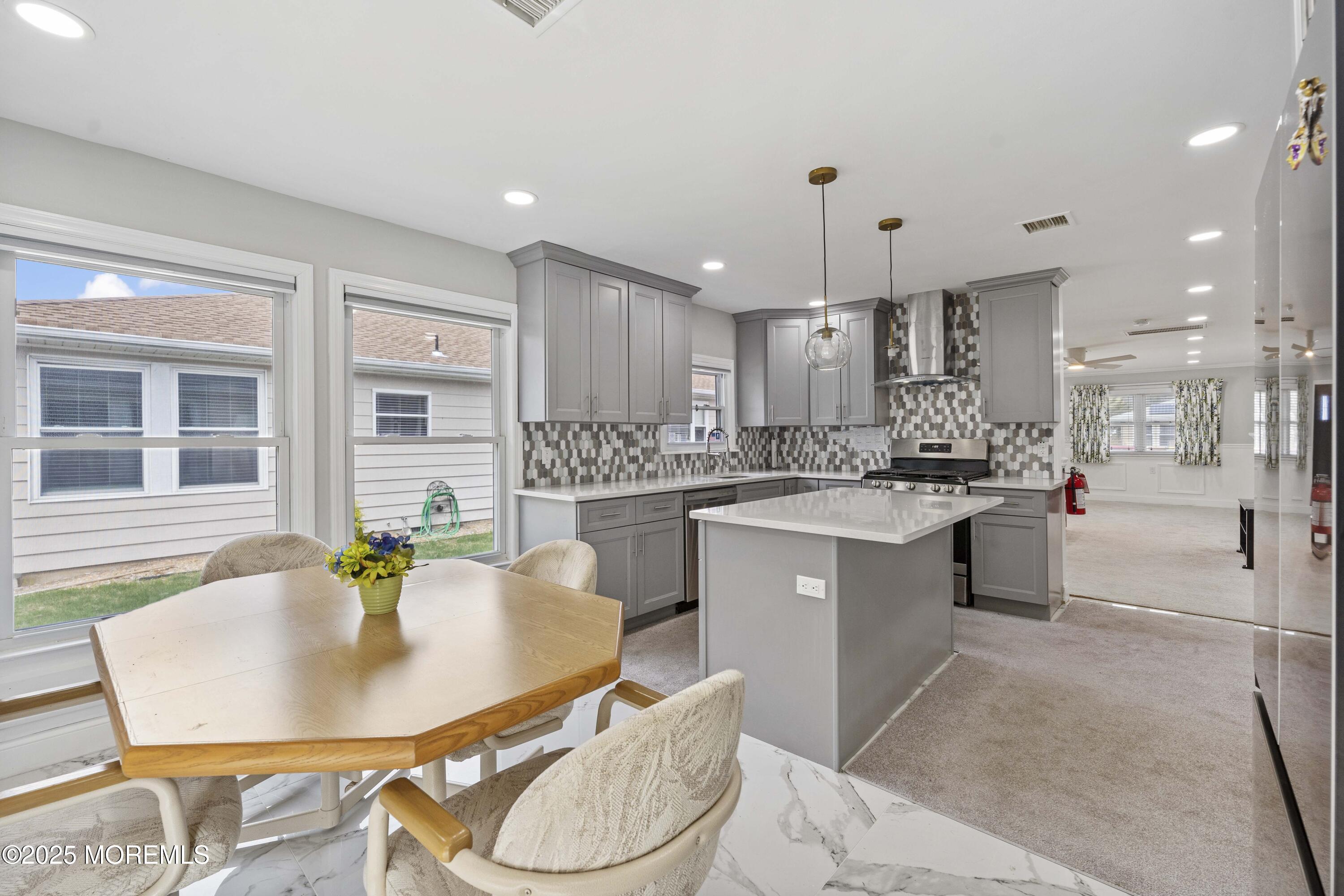 528 Jamaica Boulevard, Toms River, New Jersey image 9