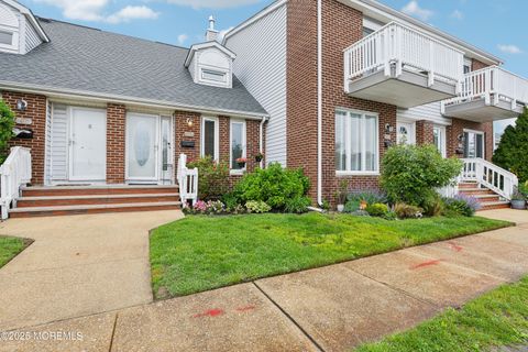 25 Meadow Avenue 30 Monmouth Beach NJ 07750