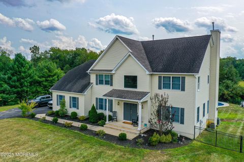 Photo of 11 Cutter Court, Cream Ridge, NJ 08514 (MLS # 22530080)