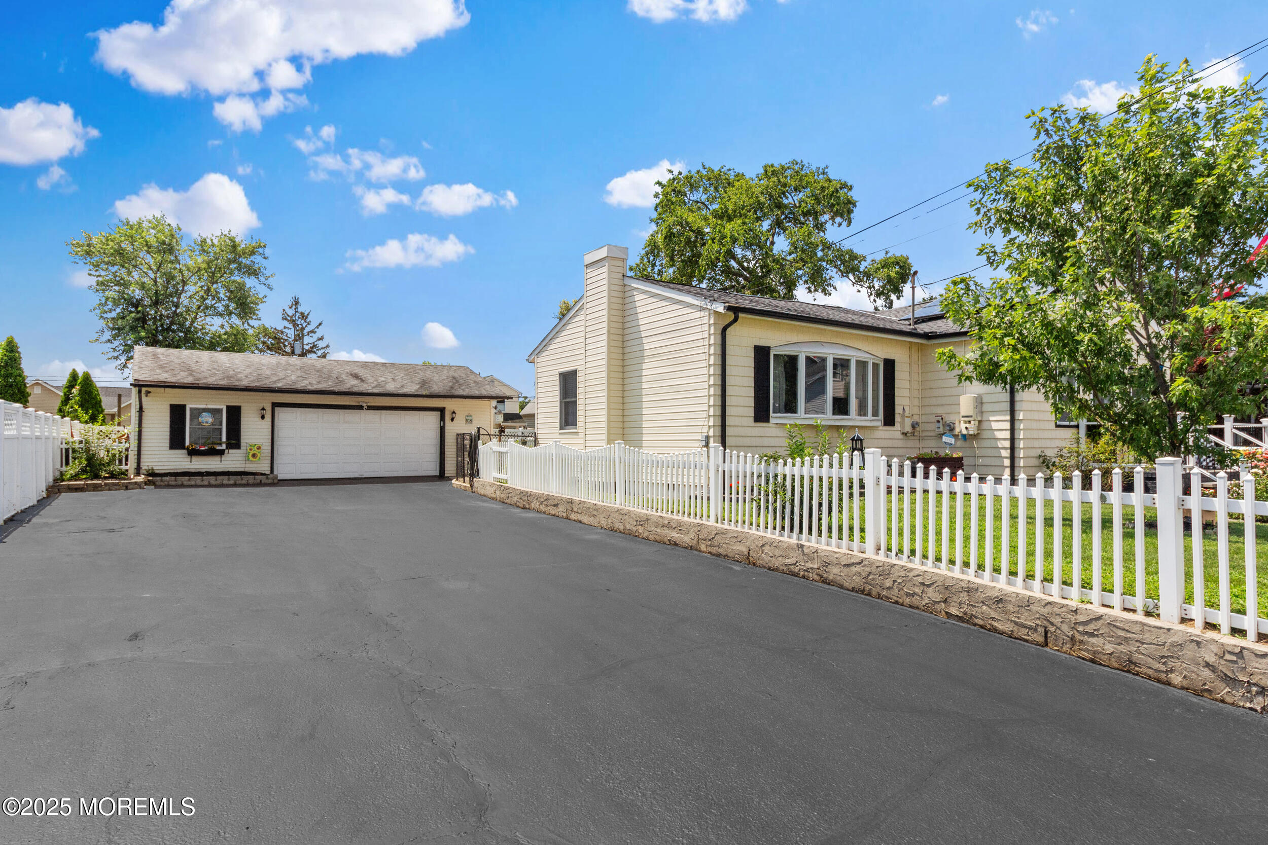 34 Lohsen Avenue