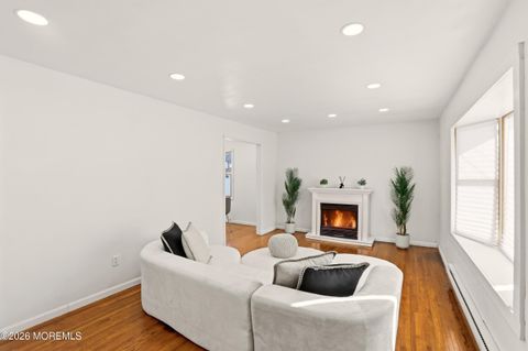 Homes For Sale - 1033 Birmingham Avenue<br/> Toms River, NJ 08757